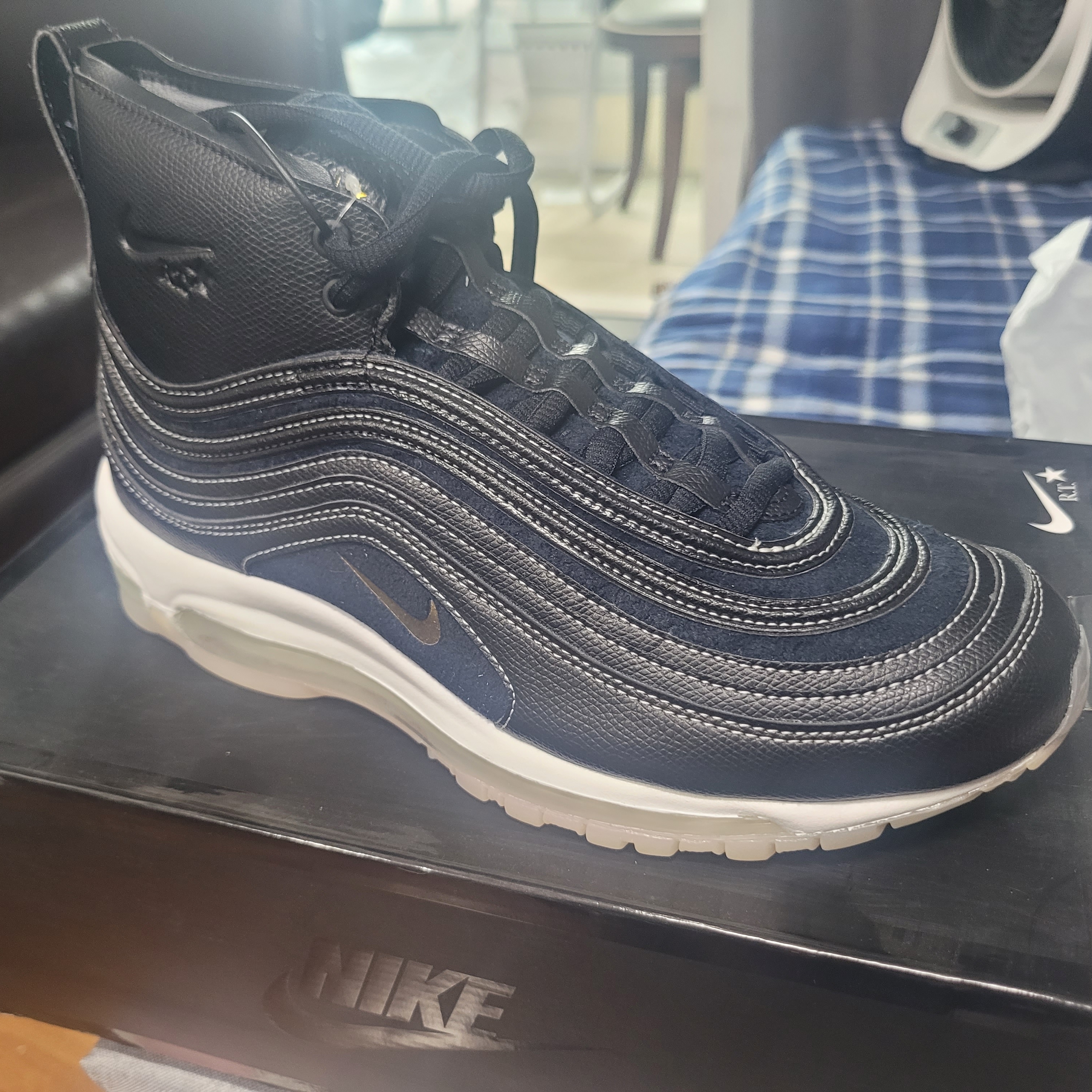 Nike Air Max 97 Mid Riccardo Tisci 착용 스타일