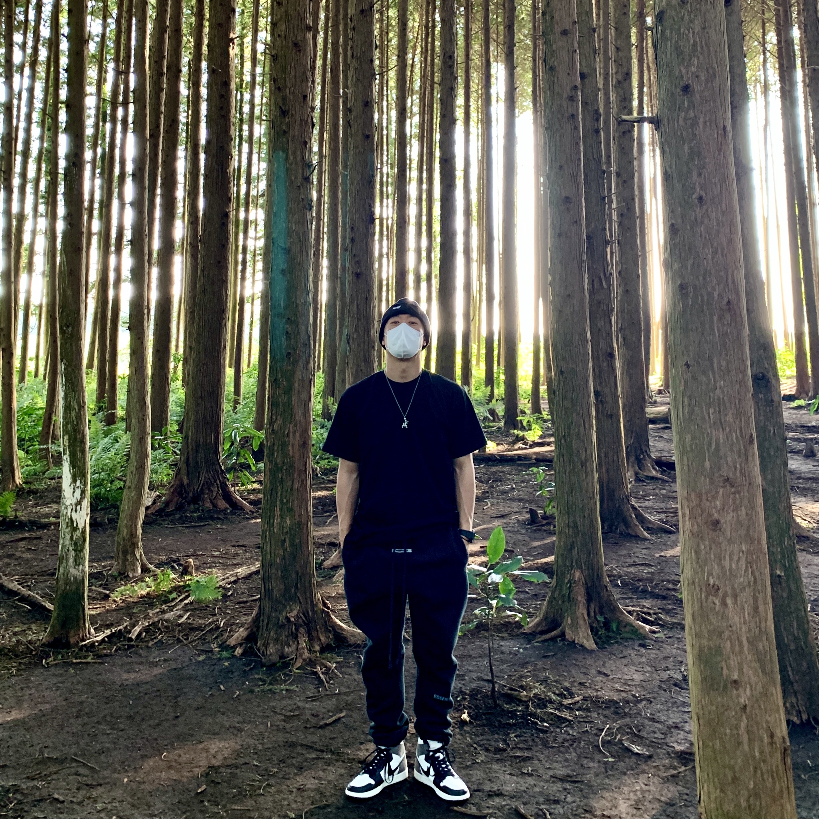Palace C-Pocket Beanie Black - 21SS, Essentials Sweatpants Dark Slate/Black 2020 착용 스타일