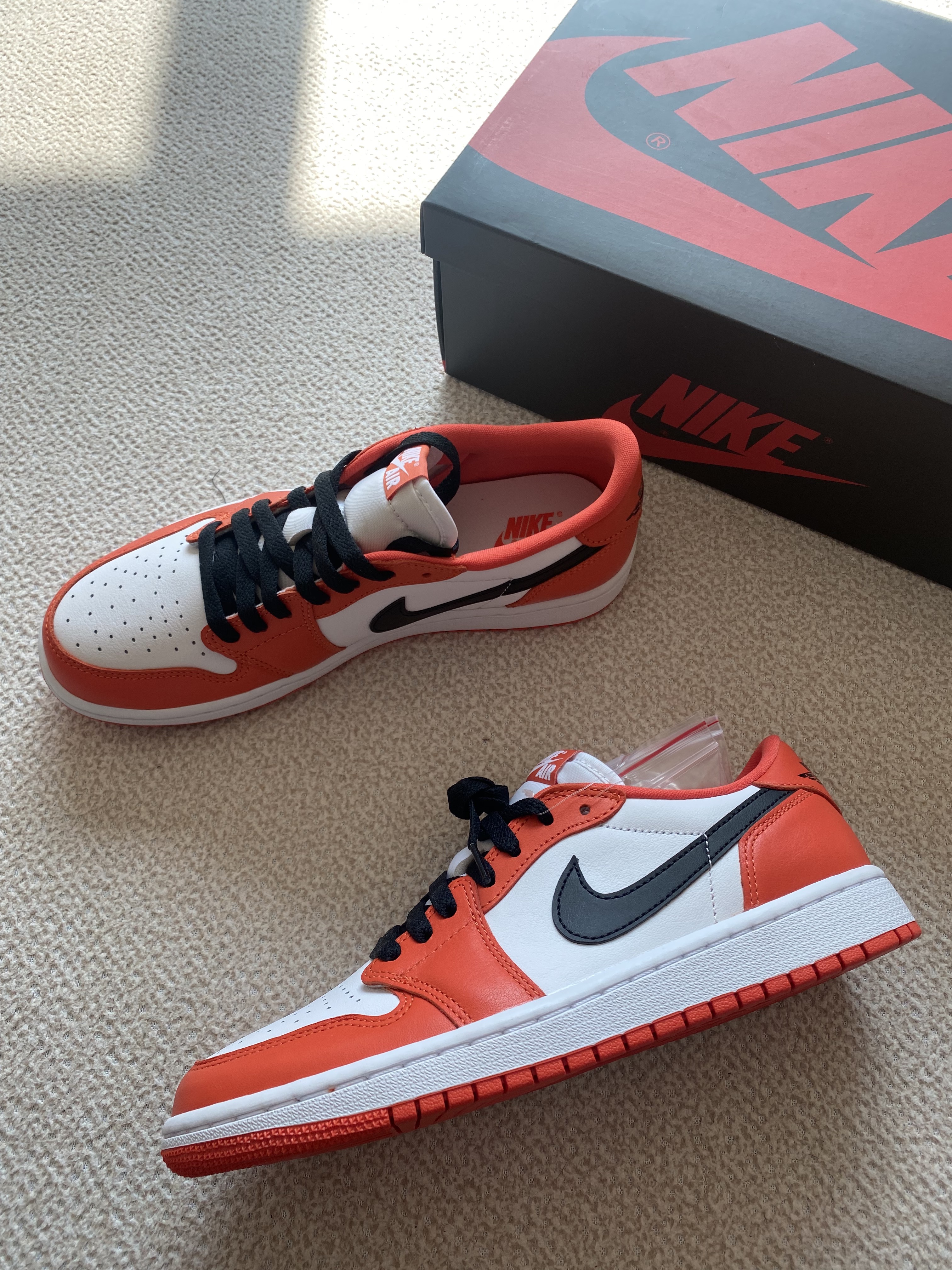 Jordan 1 Low OG Starfish 착용 스타일