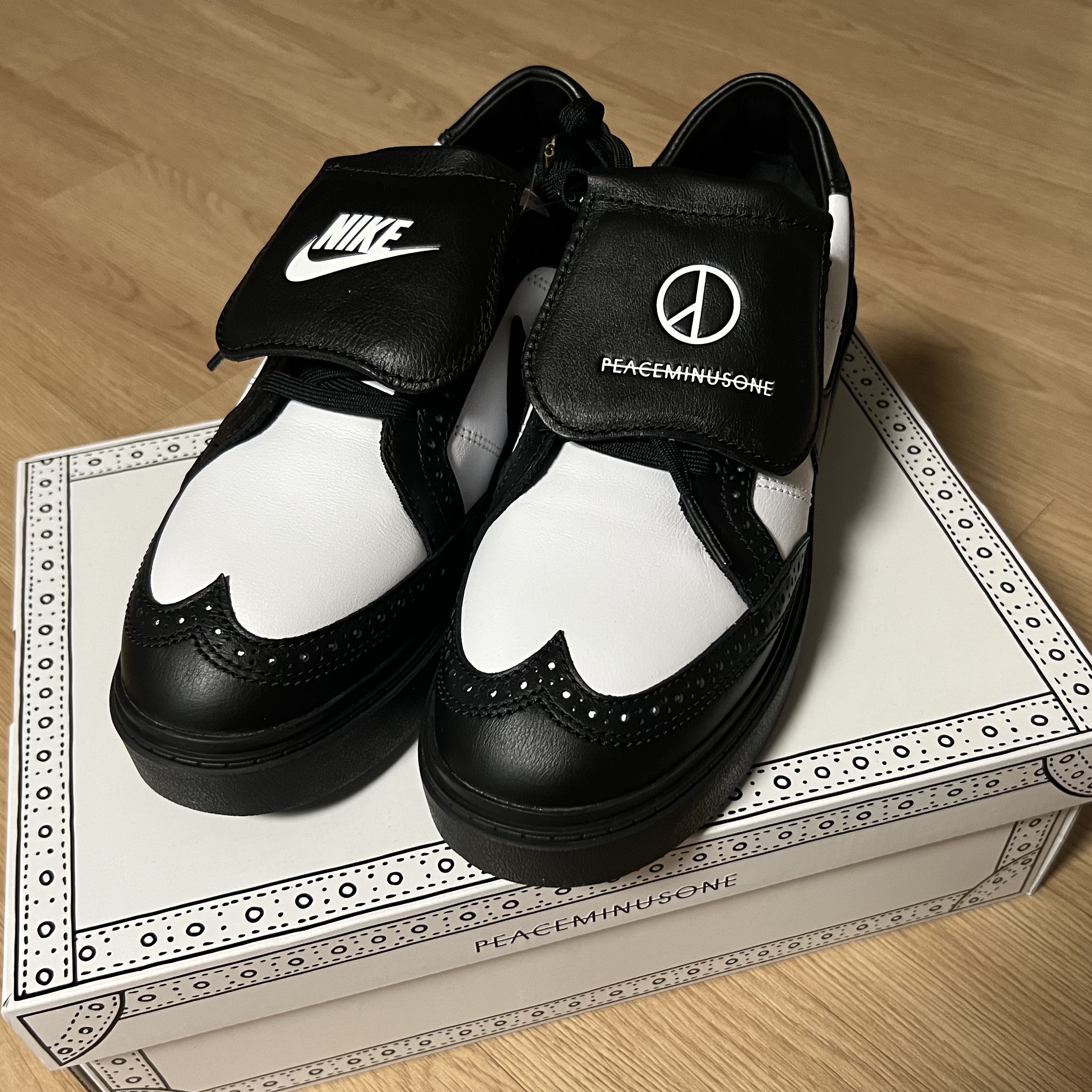 Nike x Peaceminusone Kwondo1 Black and White 착용 스타일 - 2