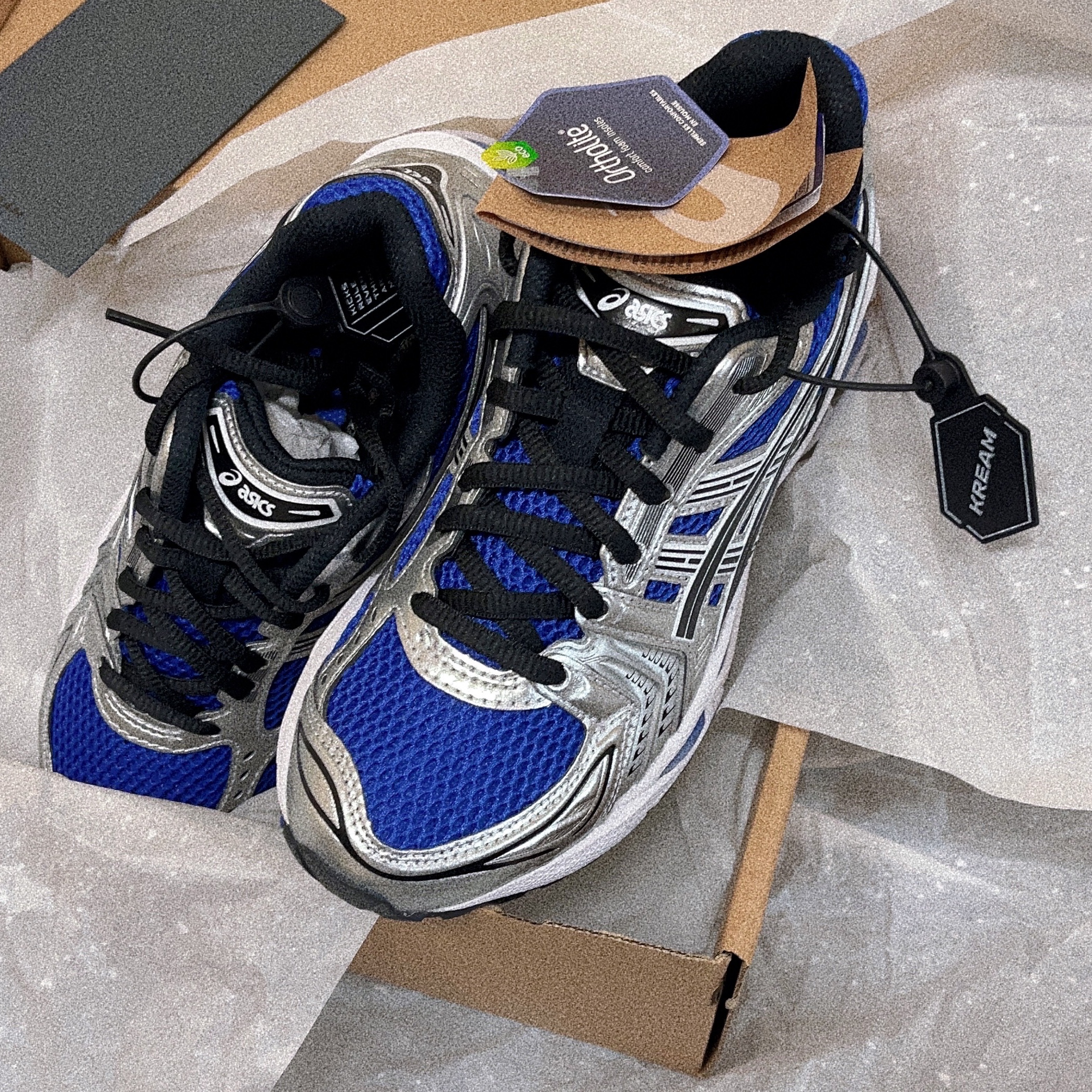 Asics Gel-Kayano 14 Monaco Blue Black 착용 스타일
