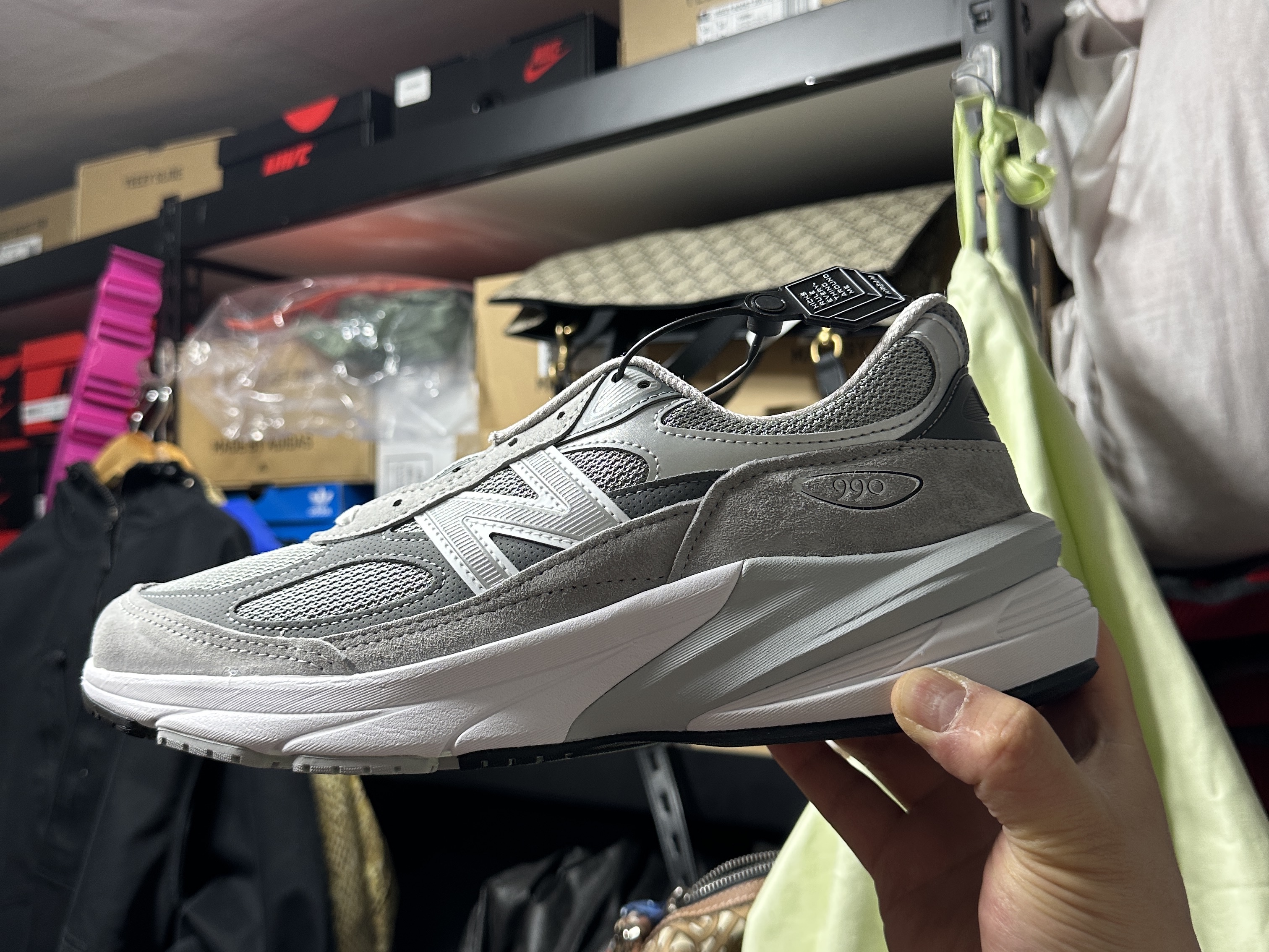New Balance 990v6 Made in USA Grey - D Standard 착용 스타일