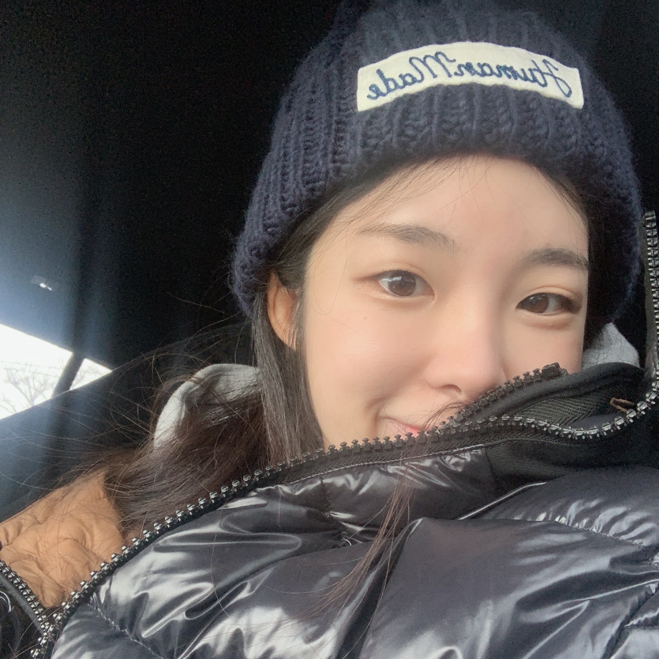 Human Made Cable Pop Beanie Navy 착용 스타일