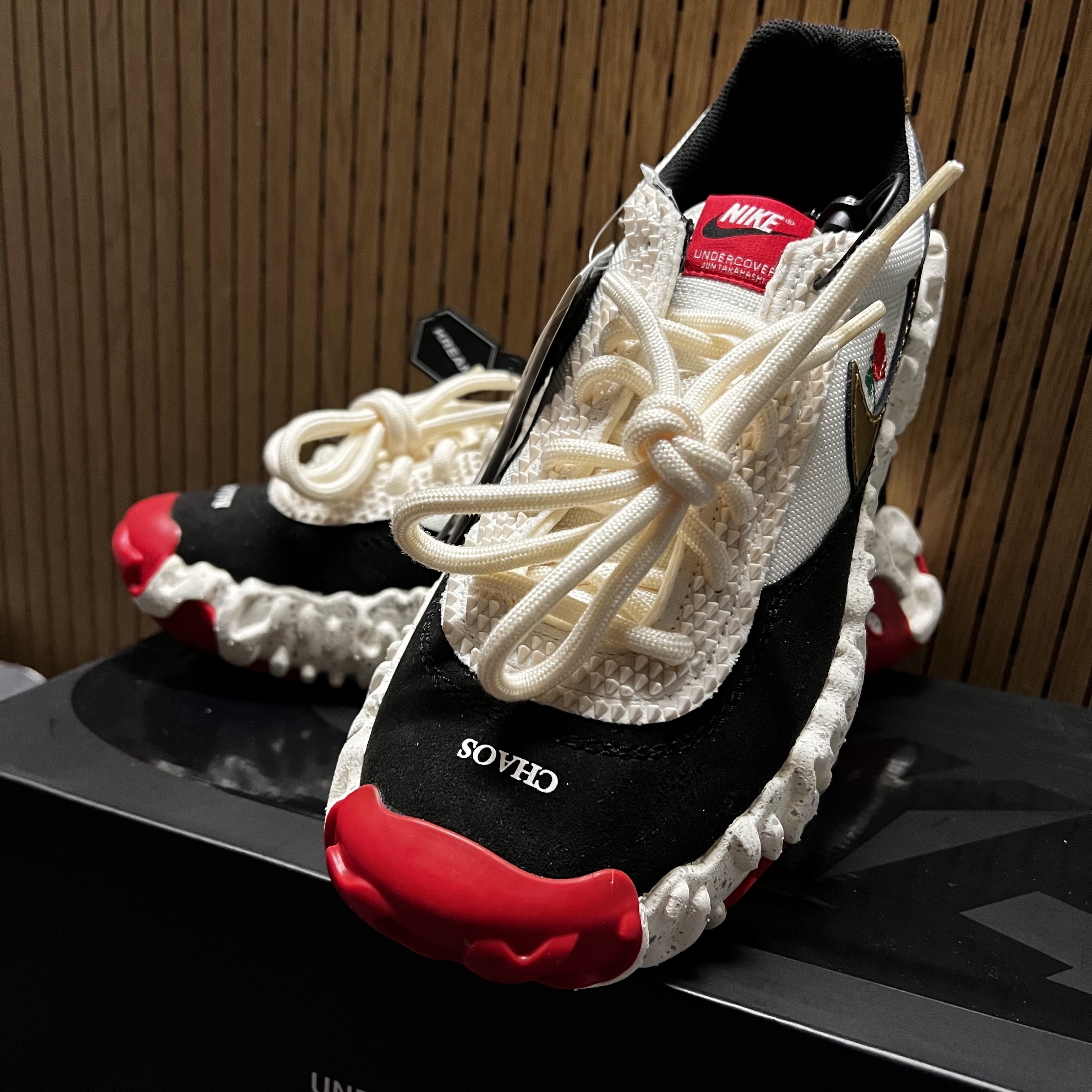 Nike x Undercover Overbreak Sail Gold 착용 스타일