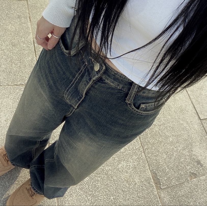 Nike Air Force 1 '07 WB Flax 착용 스타일