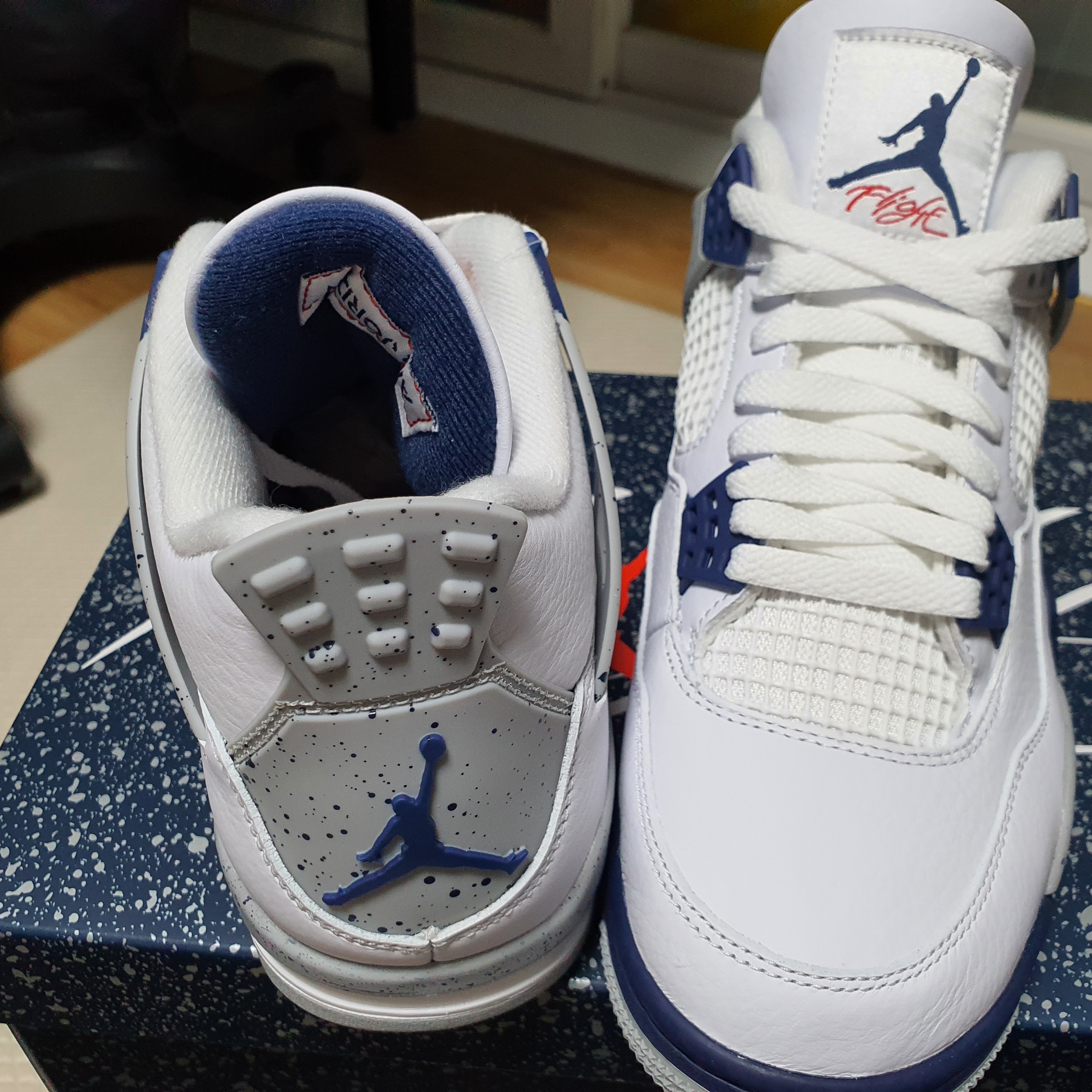Jordan 4 Retro Midnight Navy 착용 스타일 - 3