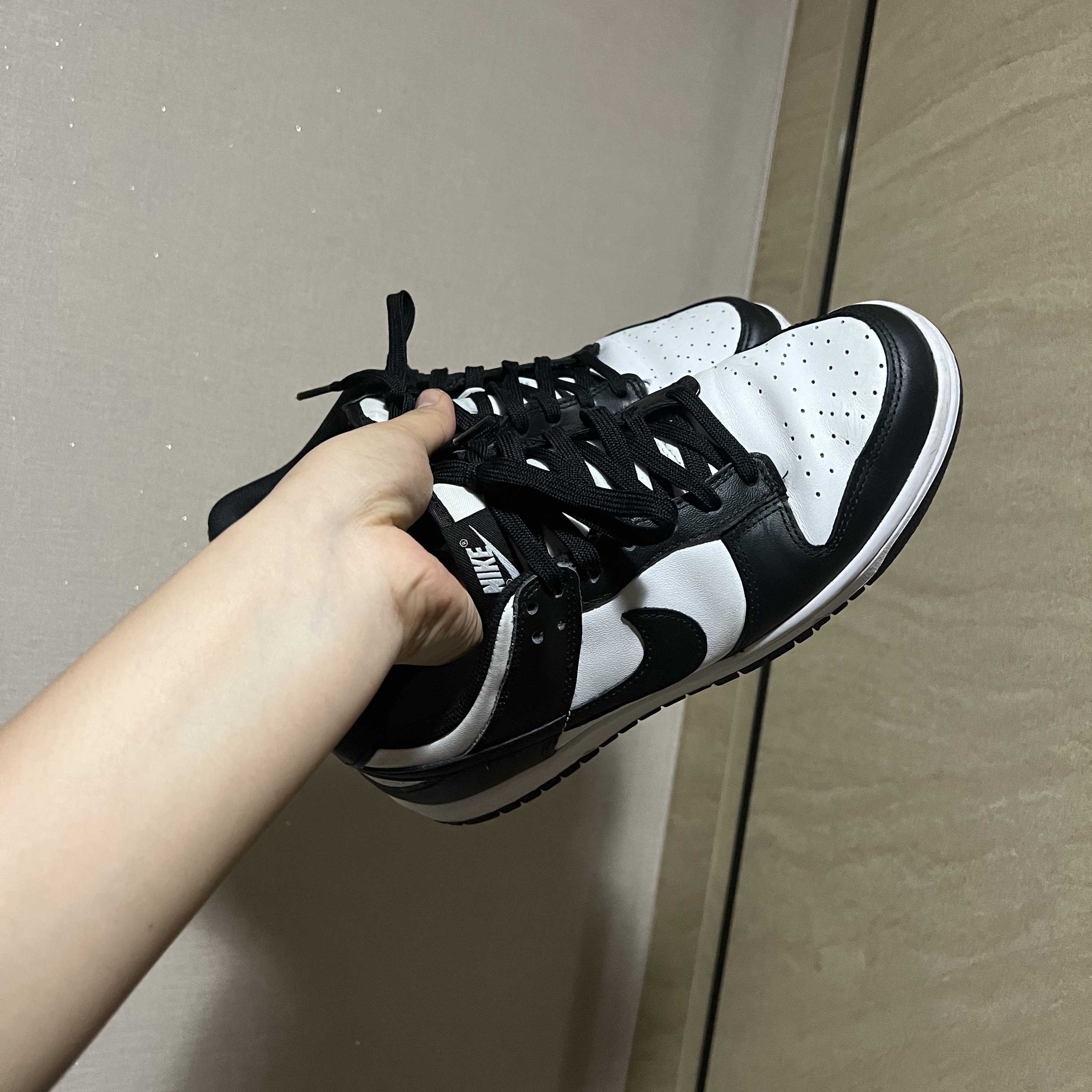 (W) Nike Dunk Low Black 착용 스타일