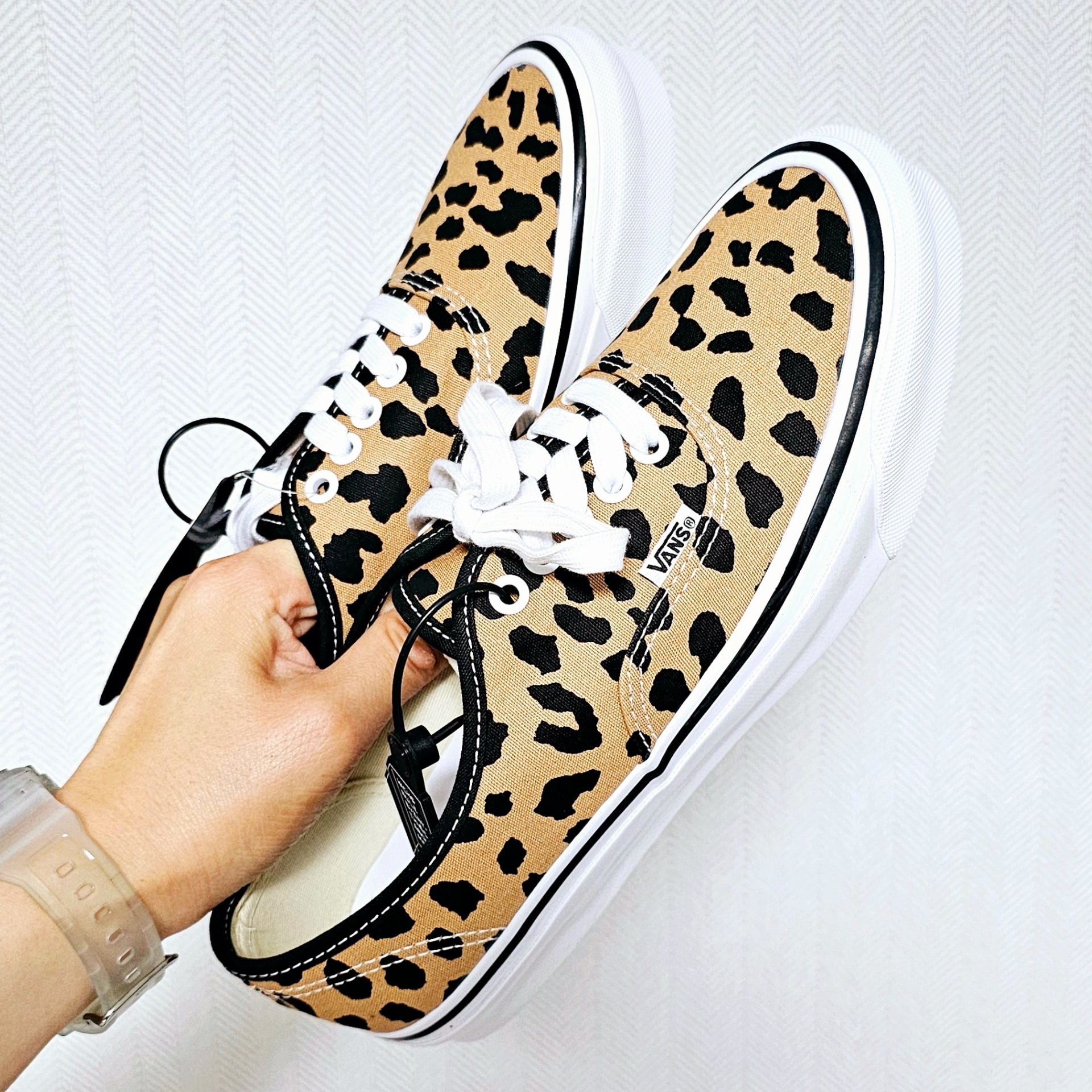 Vans Vault x Wacko Maria OG Authentic LX Leopard Brown 착용 스타일 - 5