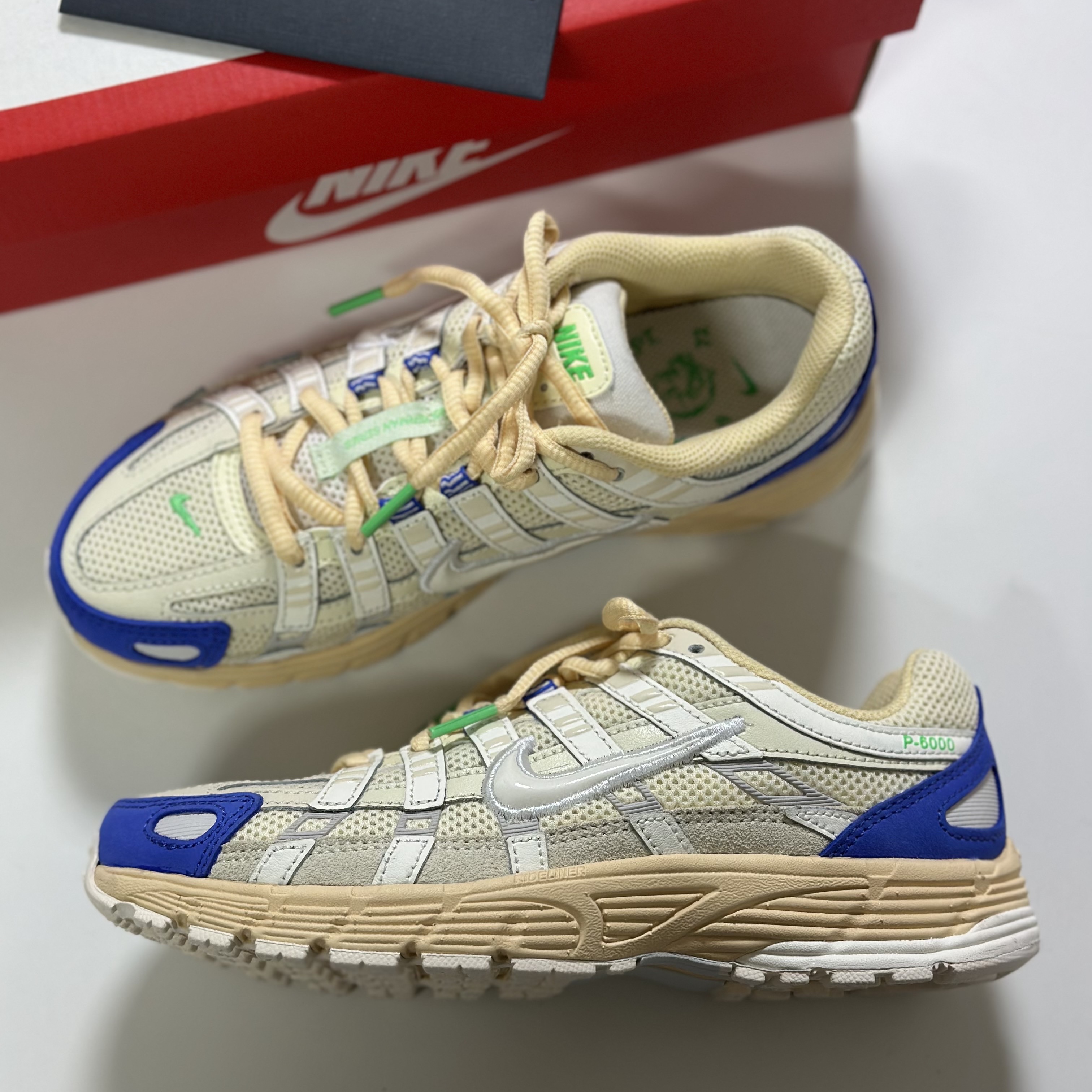 Nike P-6000 Coconut Milk Medium Blue 착용 스타일