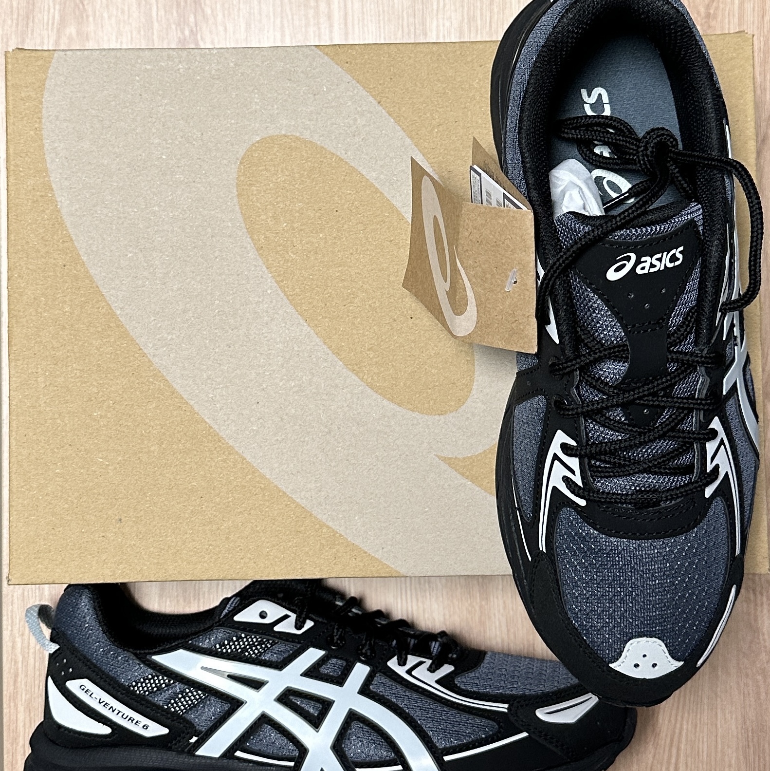 Asics Gel-Venture 6 Carrier Grey 착용 스타일