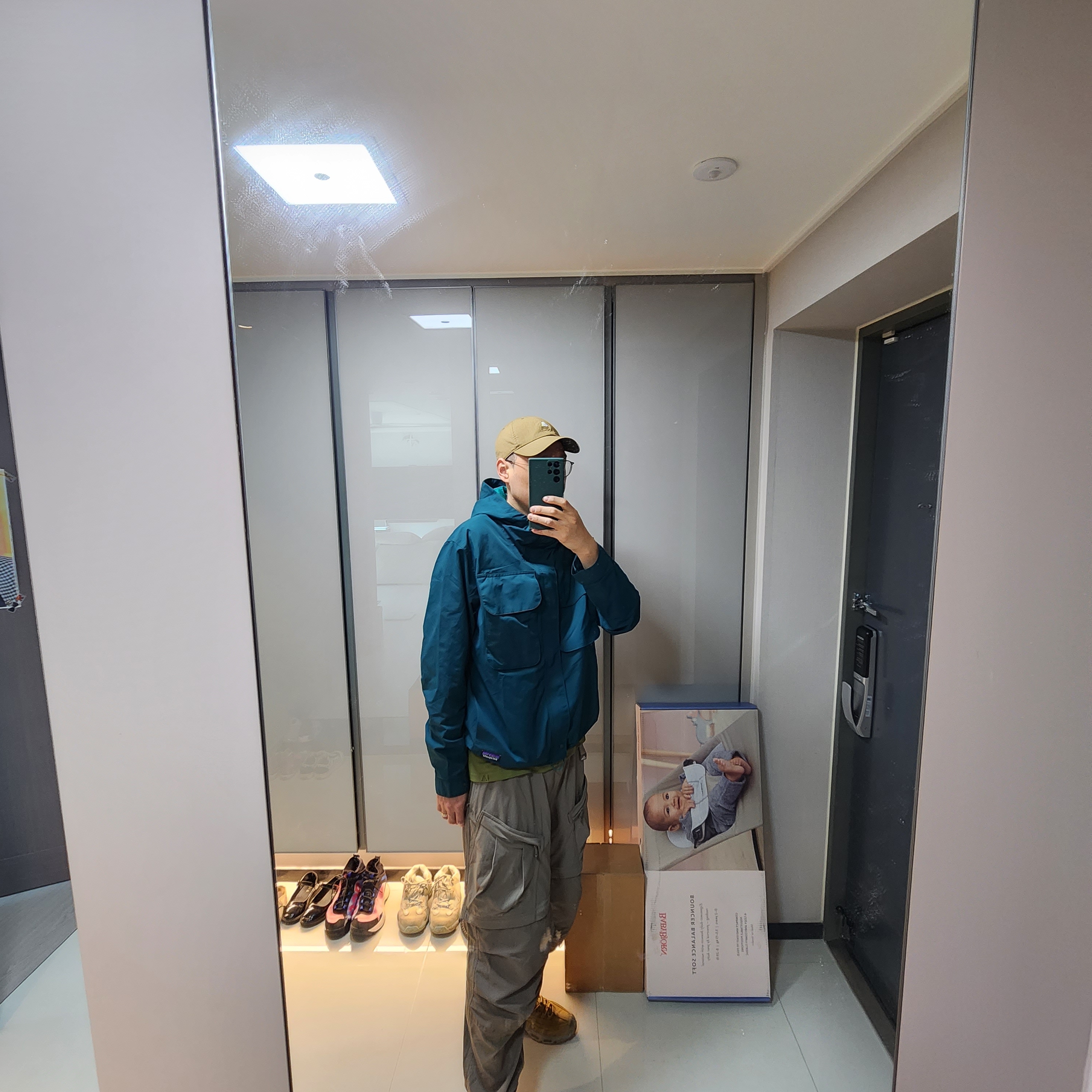 Nike ACG Smith Summit Cargo Pants Olive Grey - US/EU, Nike ACG Heritage 86 Cap Hazel Rush 착용 스타일