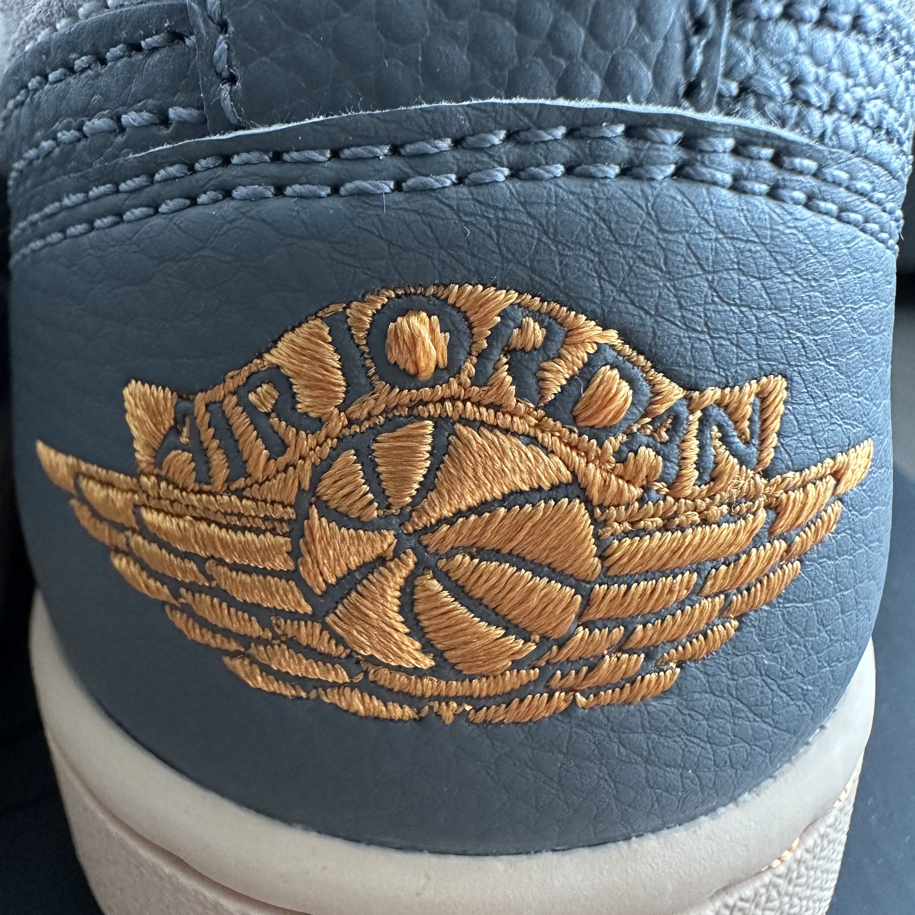 Jordan 1 Low SE Tokyo 96 착용 스타일 - 4