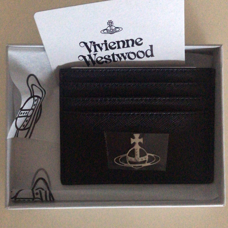 Vivienne Westwood Logo Card Holder Black 착용 스타일