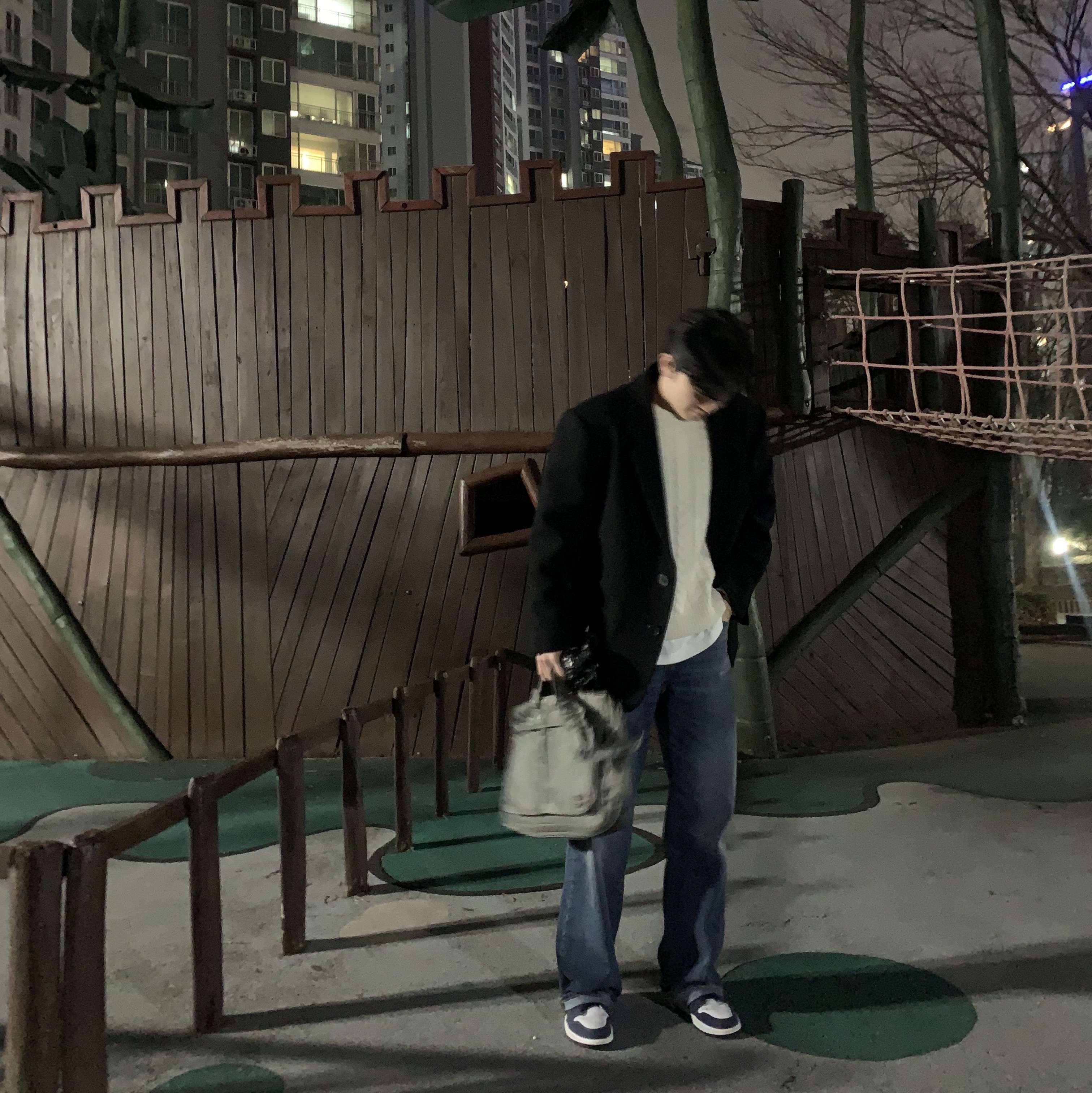 Porter Tanker 3Way Briefcase Black, Jordan 1 Retro High OG CO.JP Midnight Navy 착용 스타일