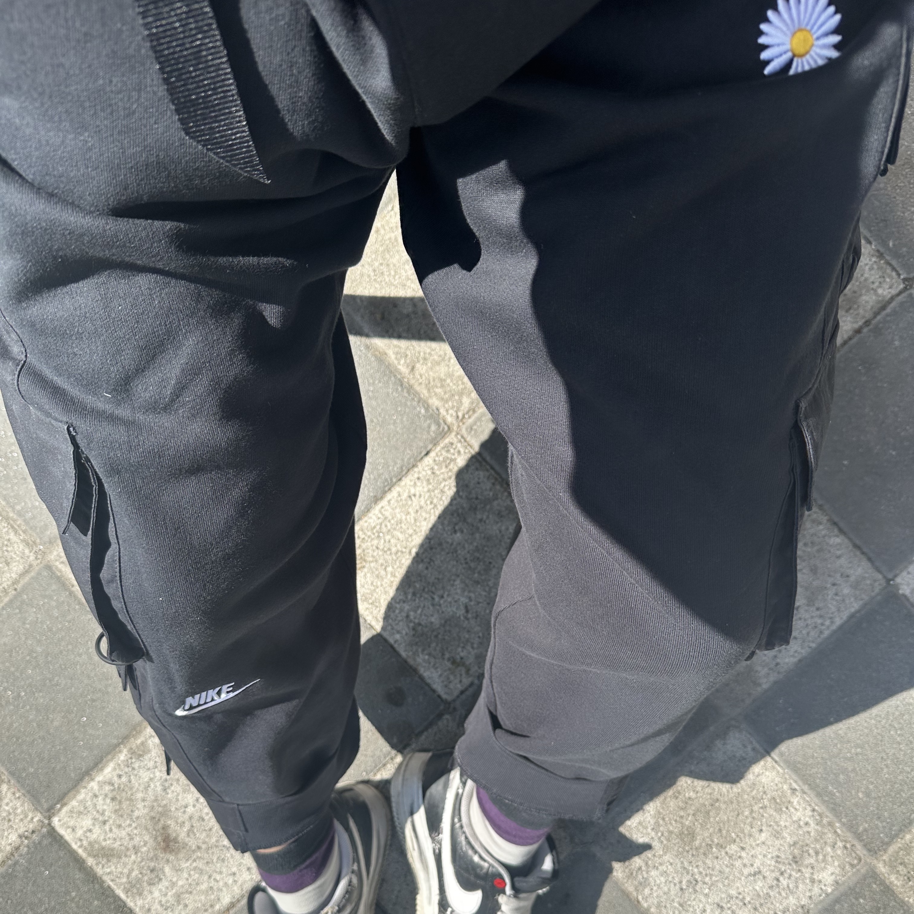 Nike x Peaceminusone Wide Pants Black (DR0096-010), Nike x Peaceminusone Air Force 1 Low Para-Noise 착용 스타일 - 1