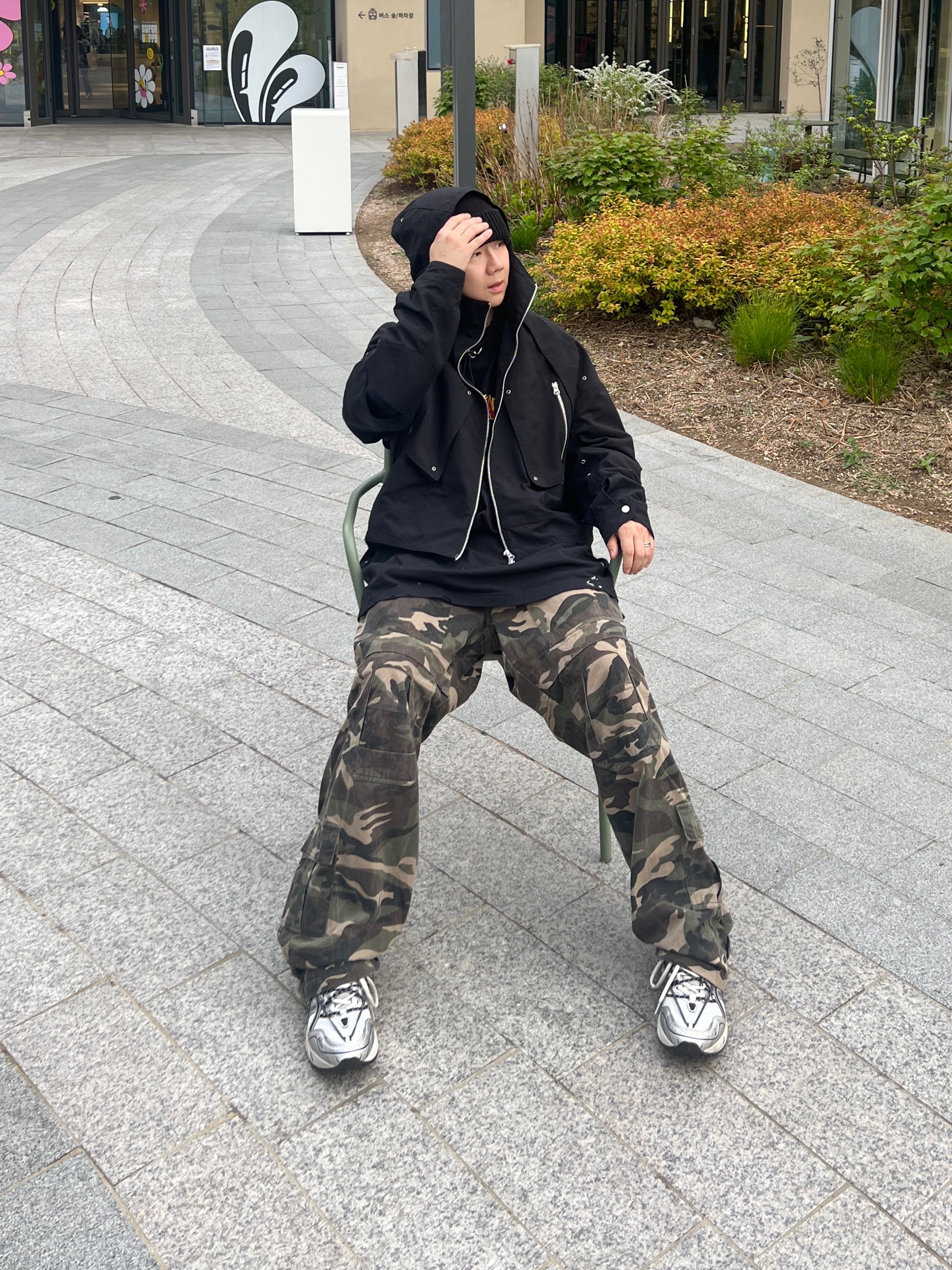 Asics x Andersson Bell Gel-1090 Glacier Grey Silver, Project G/R Tactical Cargo Pants Camo 착용 스타일