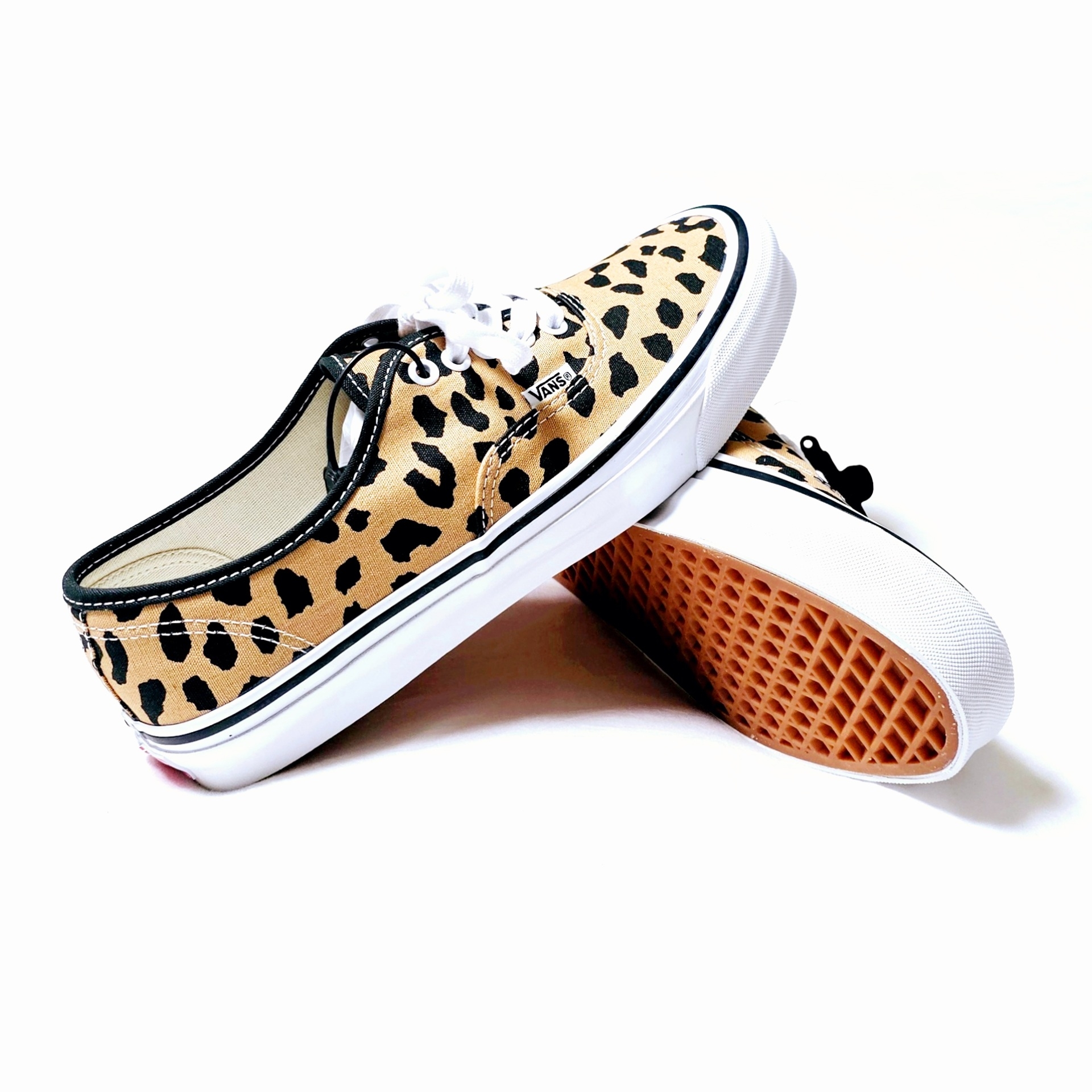 Vans Vault x Wacko Maria OG Authentic LX Leopard Brown 착용 스타일 - 1