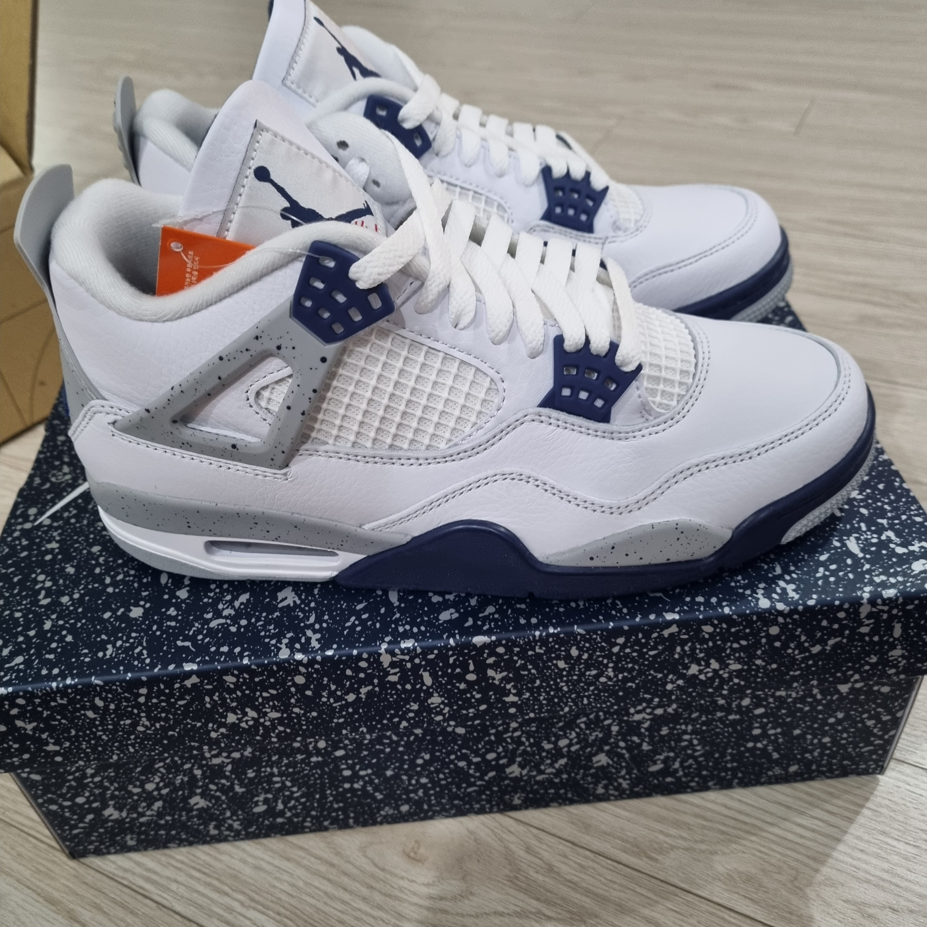 Jordan 4 Retro Midnight Navy 착용 스타일