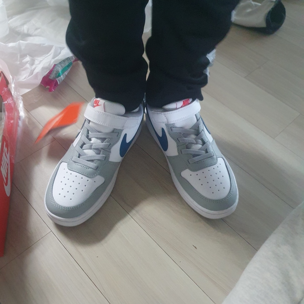 (PS) Nike Court Borough Low 2 Light Smoke Grey 착용 스타일 - 1