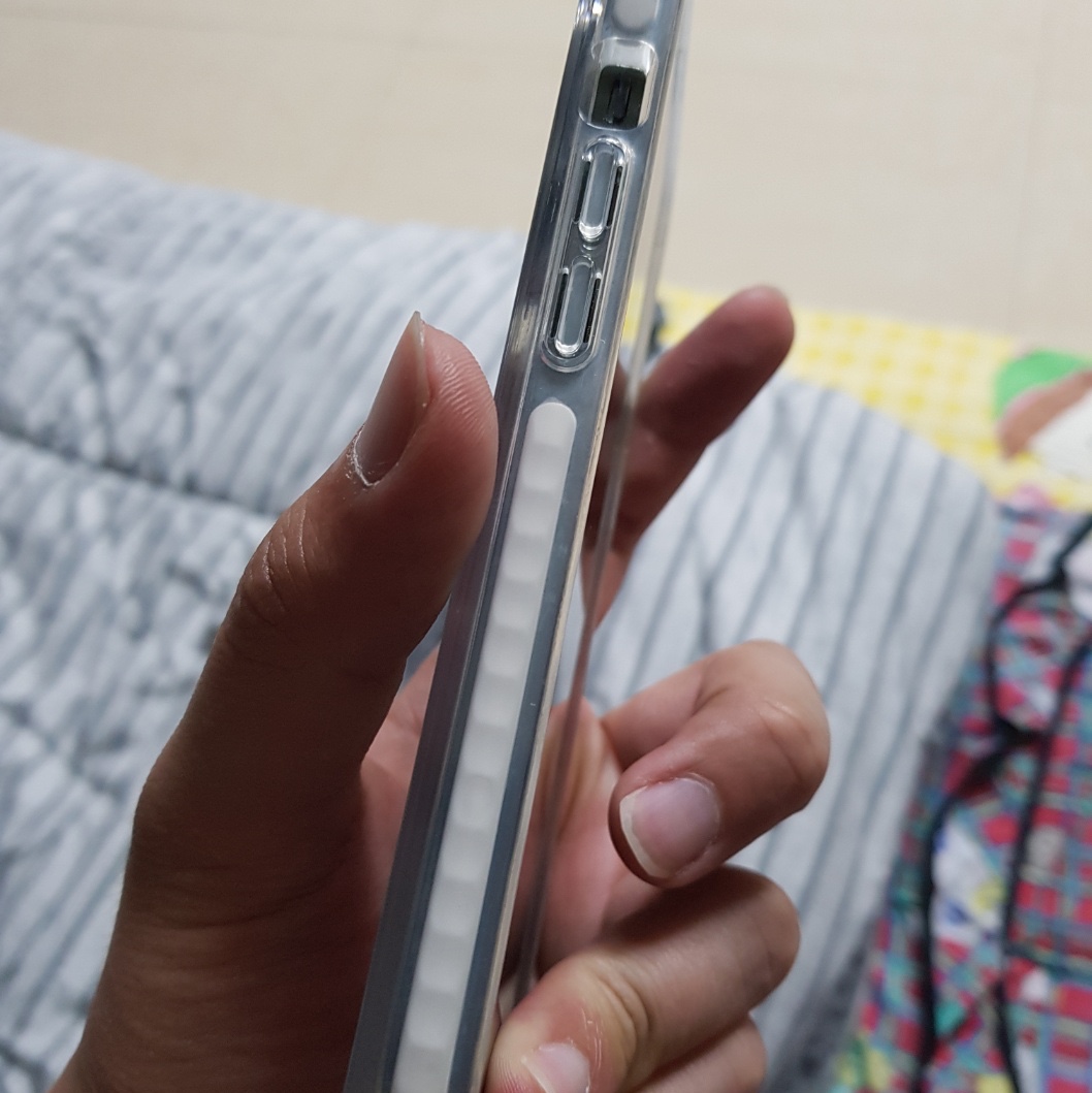 Casetify x Starbucks Icon Impact iPhone Case Clear 착용 스타일 - 2