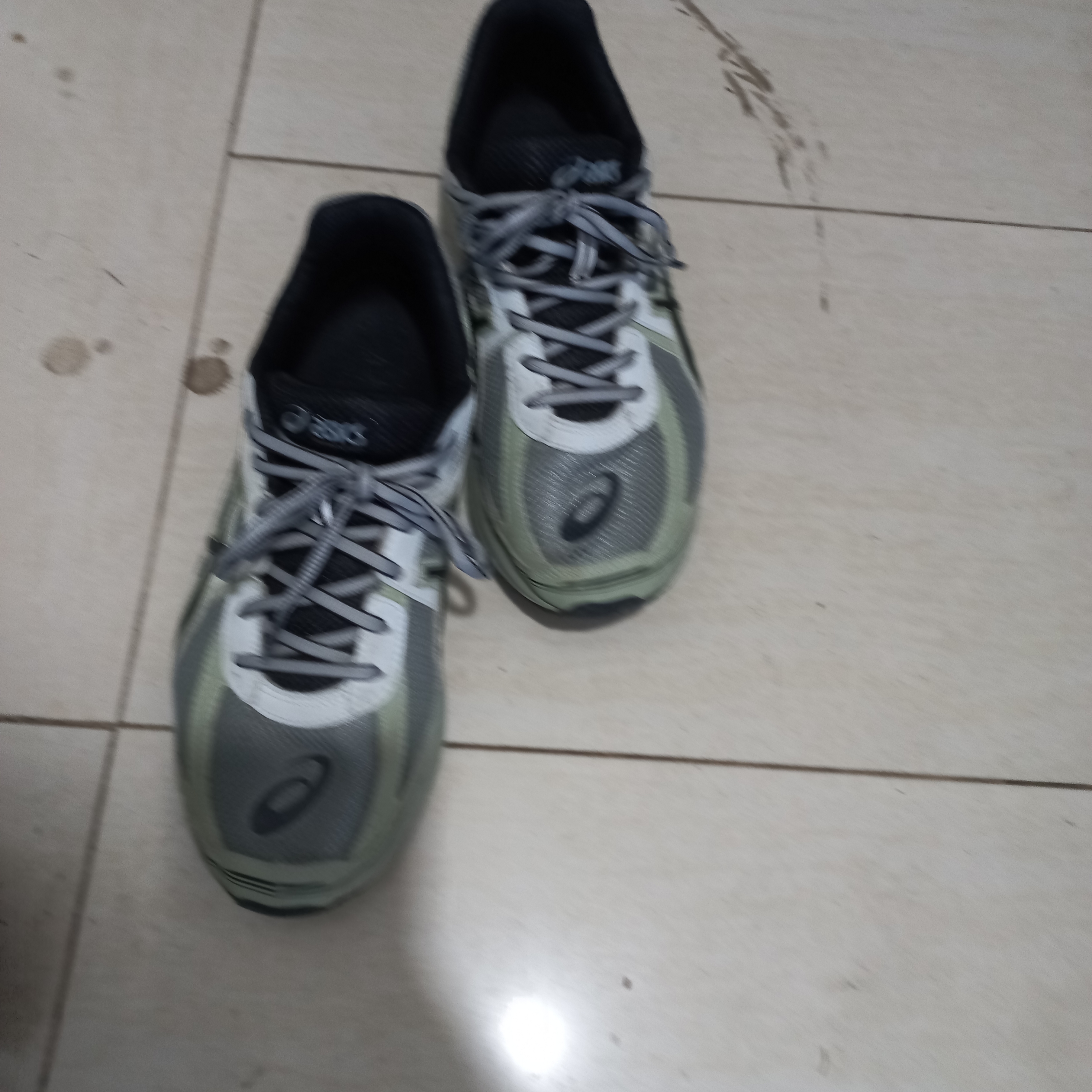 Asics Jog 100 S Sheet Rock - 2E Wide 착용 스타일