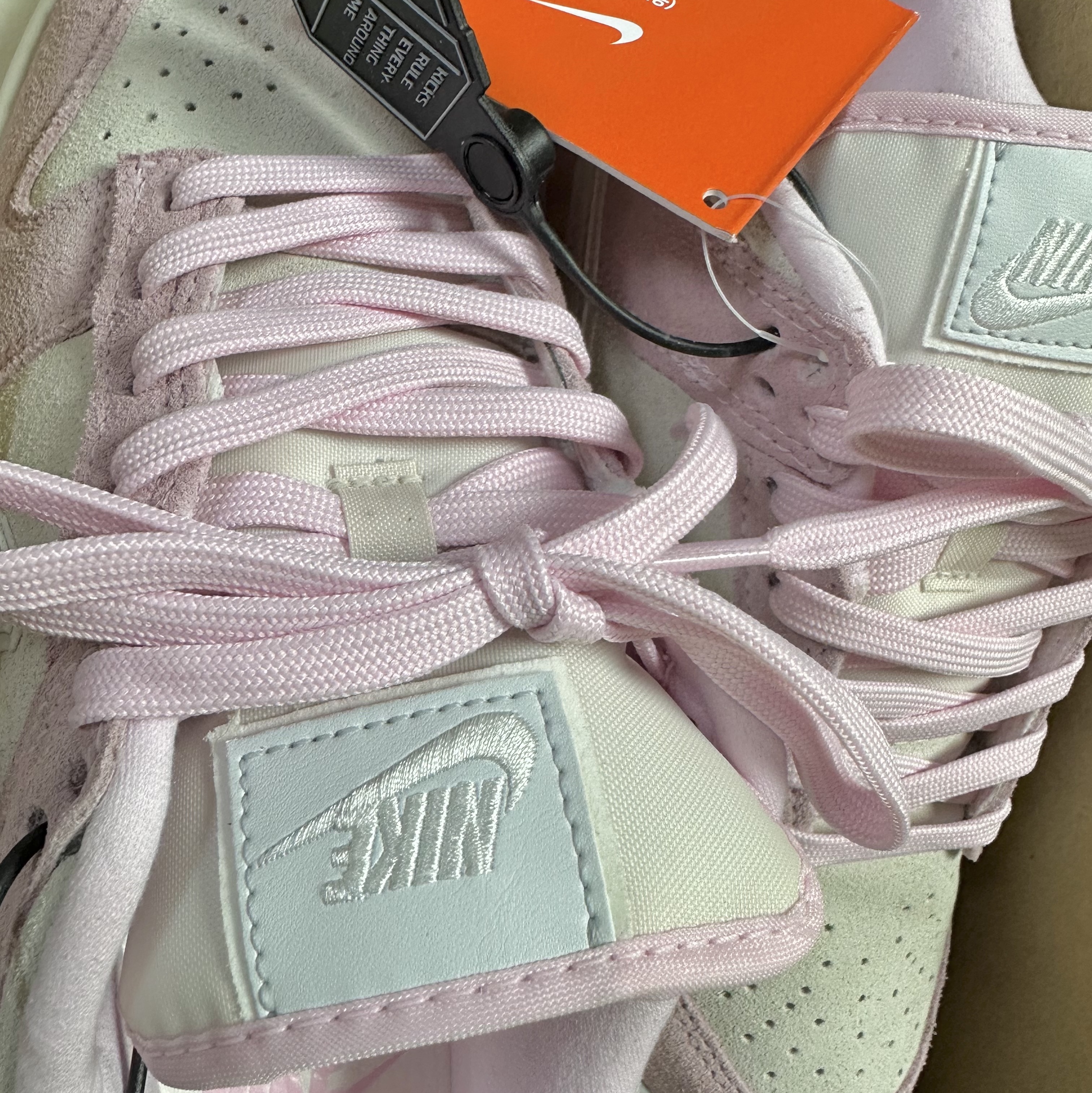 (W) Nike Dunk Low LX Pink Foam 착용 스타일