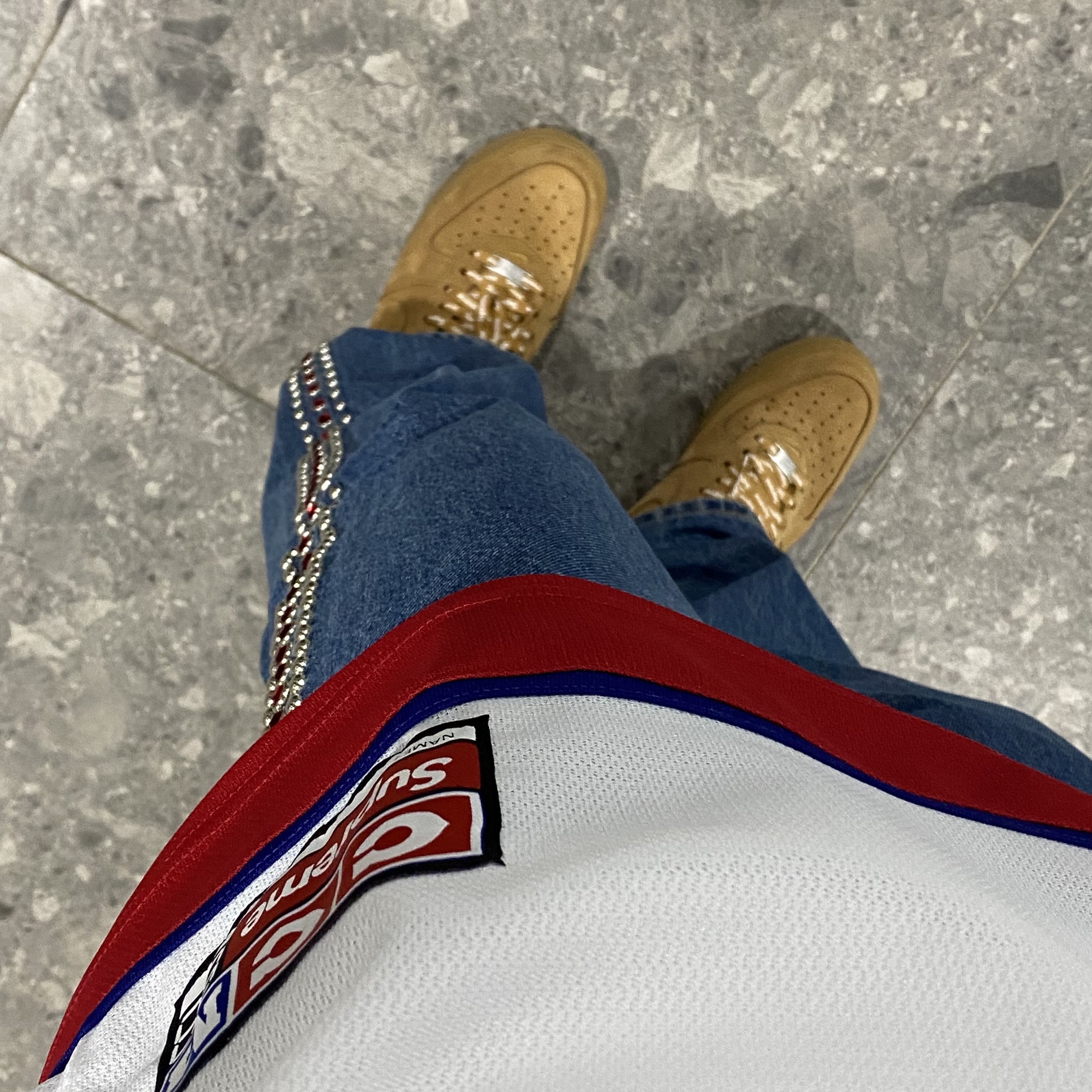 Supreme x CCM All Stars Hockey Jersey White - 22FW, Supreme Big Logo Beanie Navy 착용 스타일 - 4