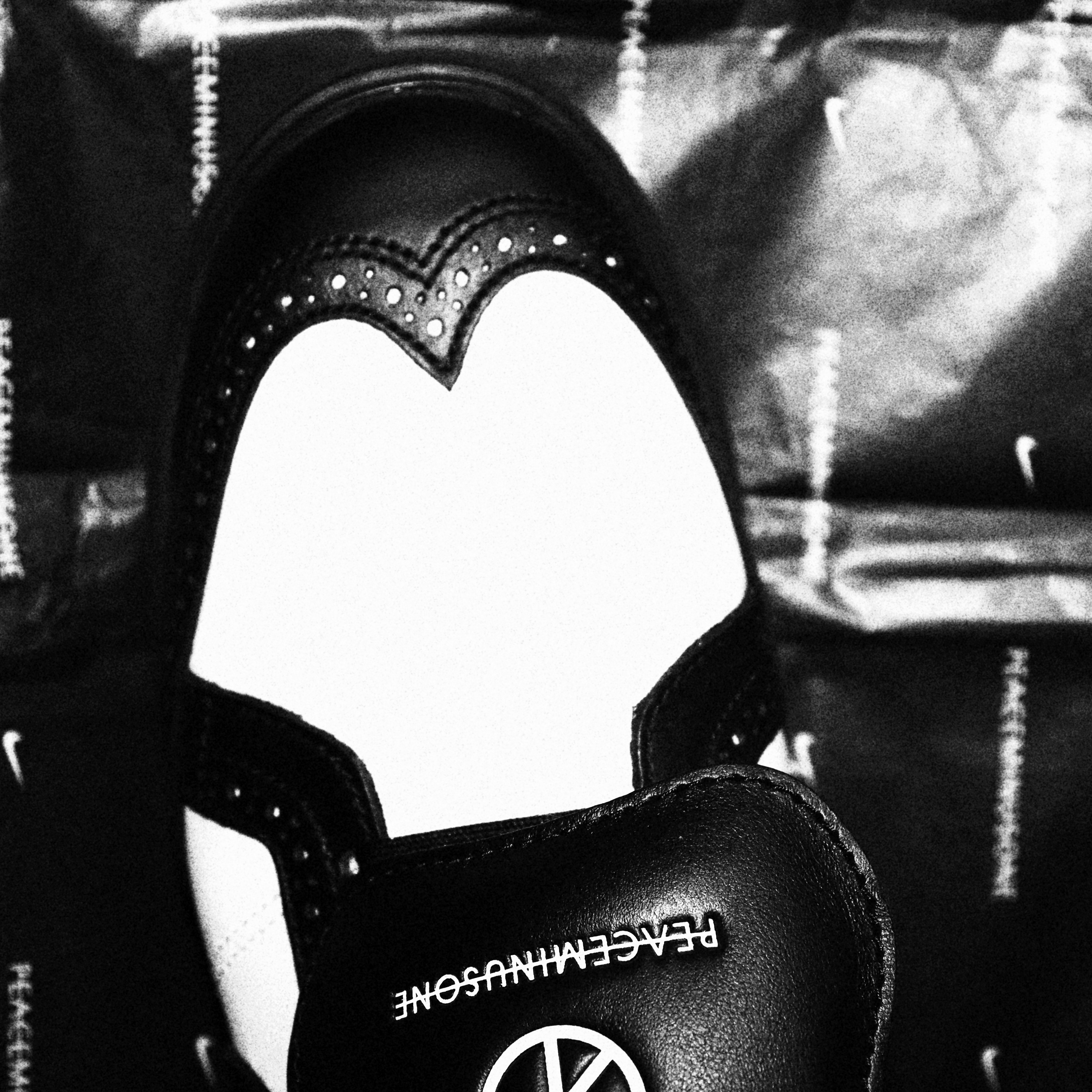 Nike x Peaceminusone Kwondo1 Black and White 착용 스타일 - 3