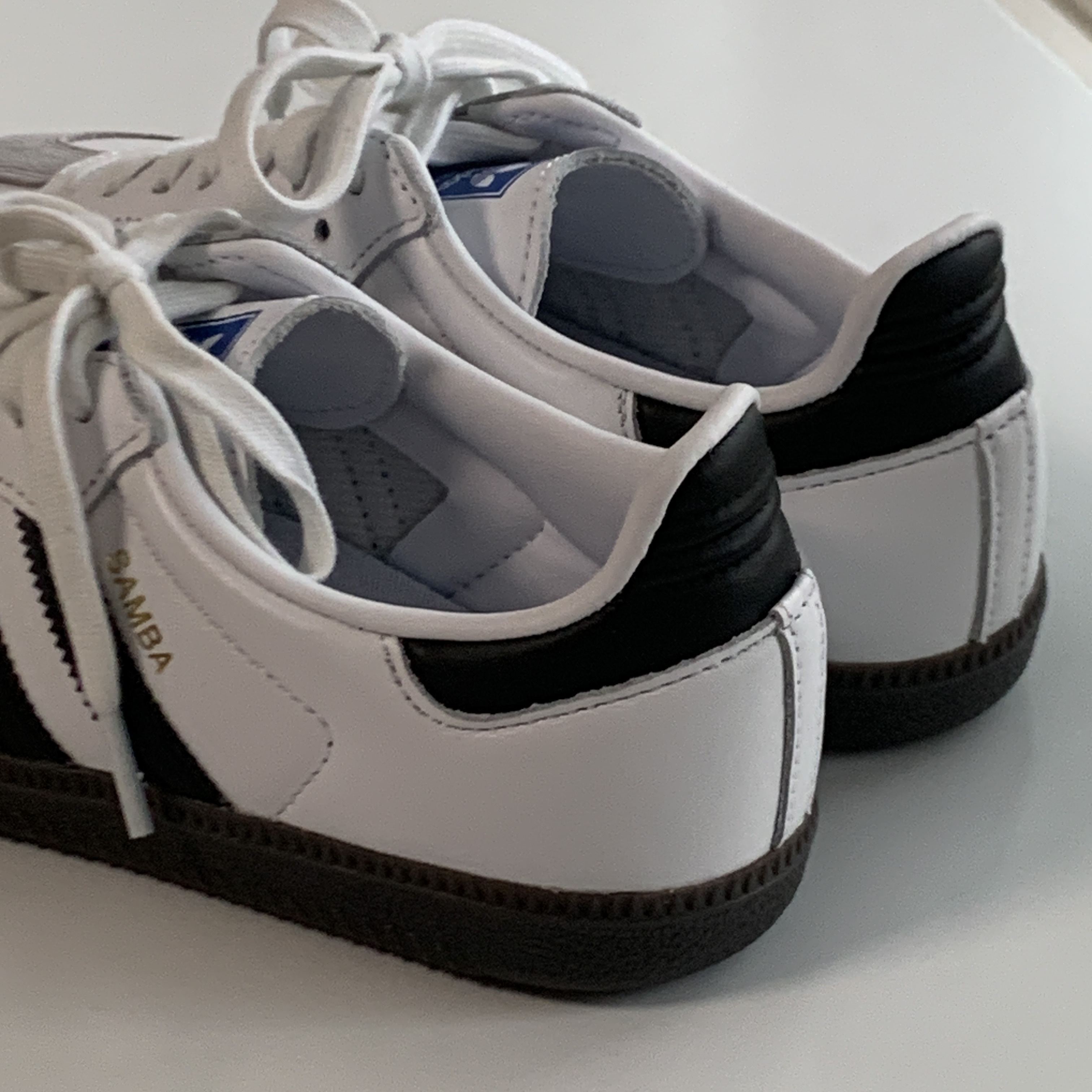 Adidas Samba OG Cloud White 착용 스타일 - 3