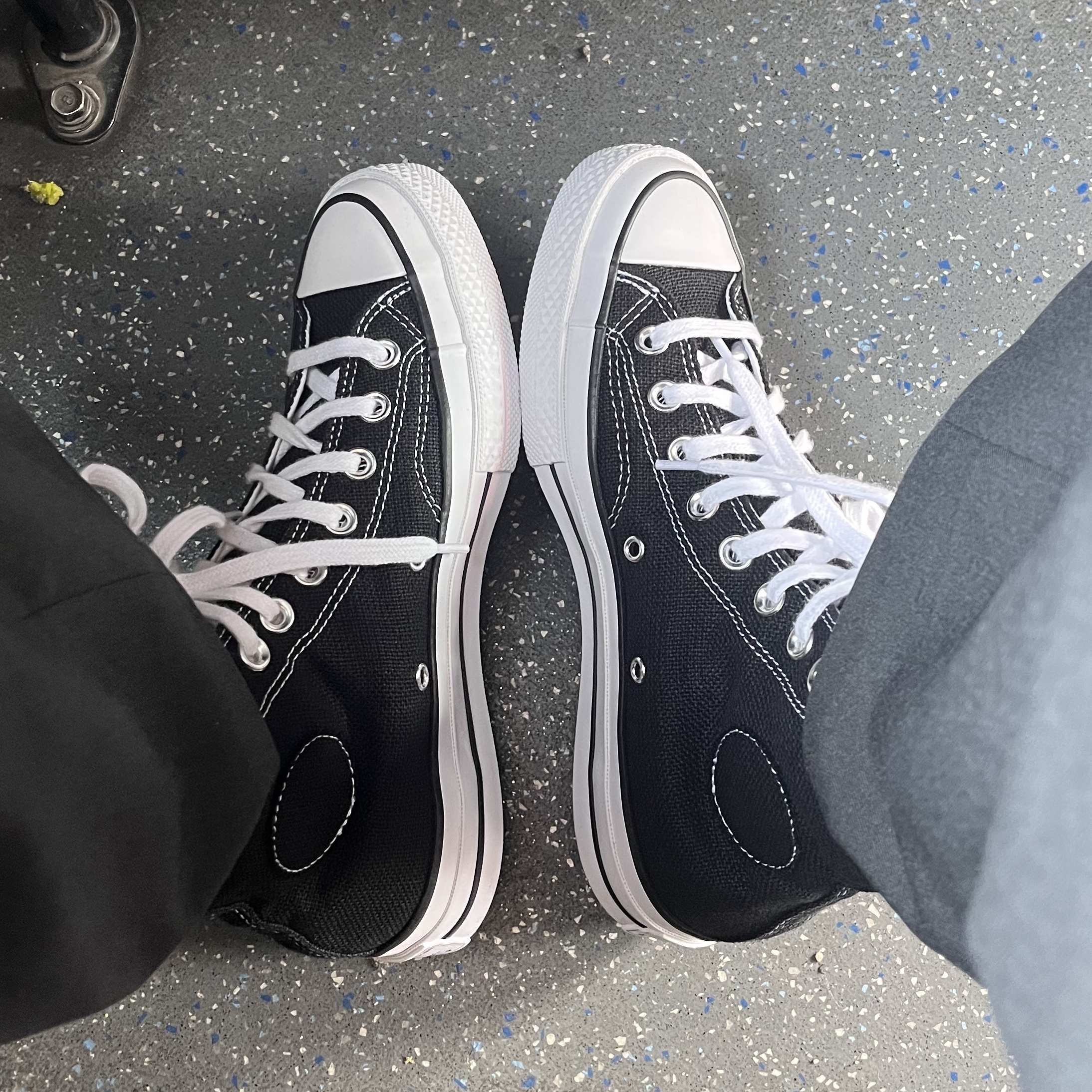 Converse x Stussy Chuck 70 High Black 착용 스타일