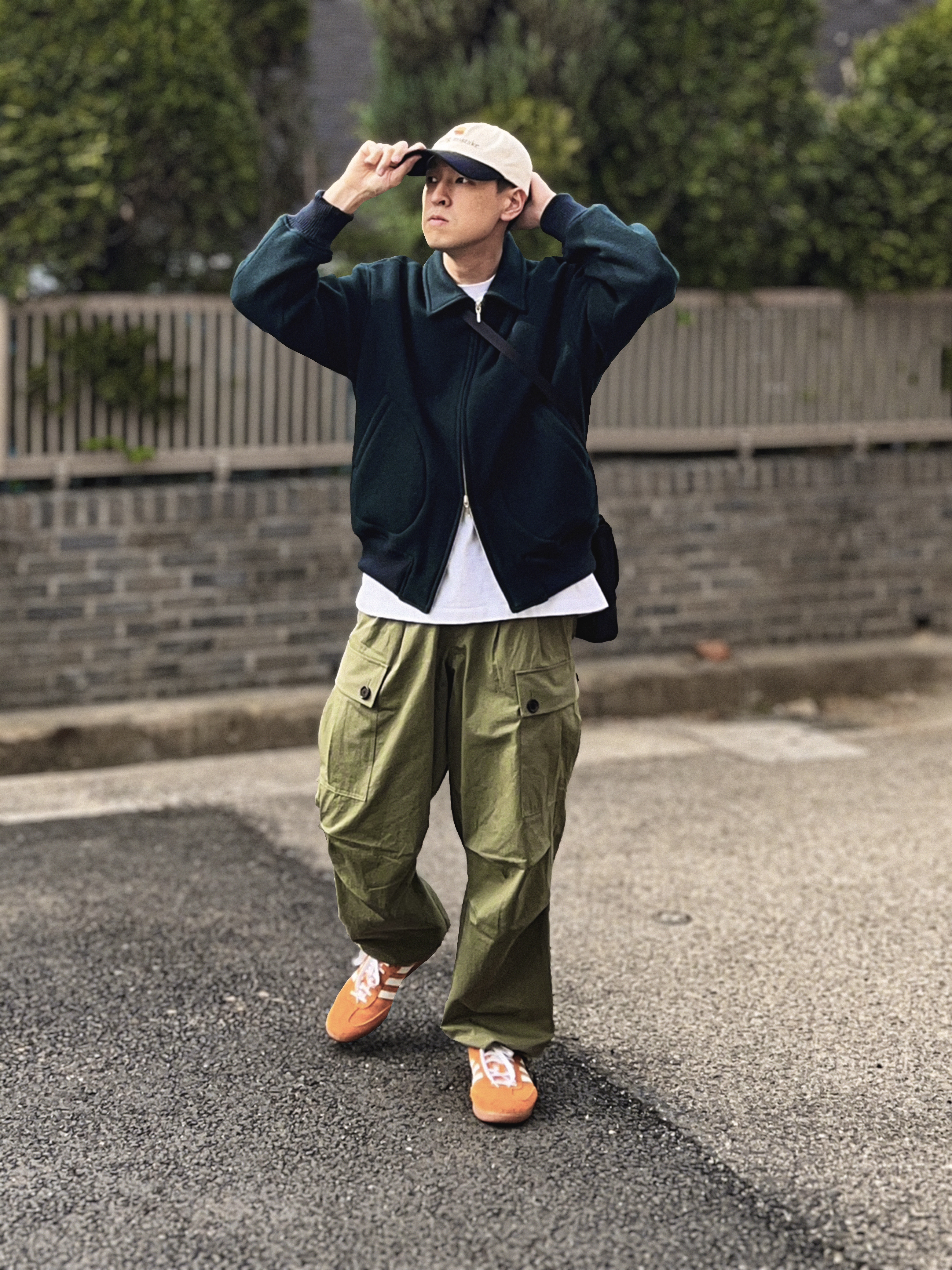 Adidas Samba OG Orange Rush 착용 스타일 - 3