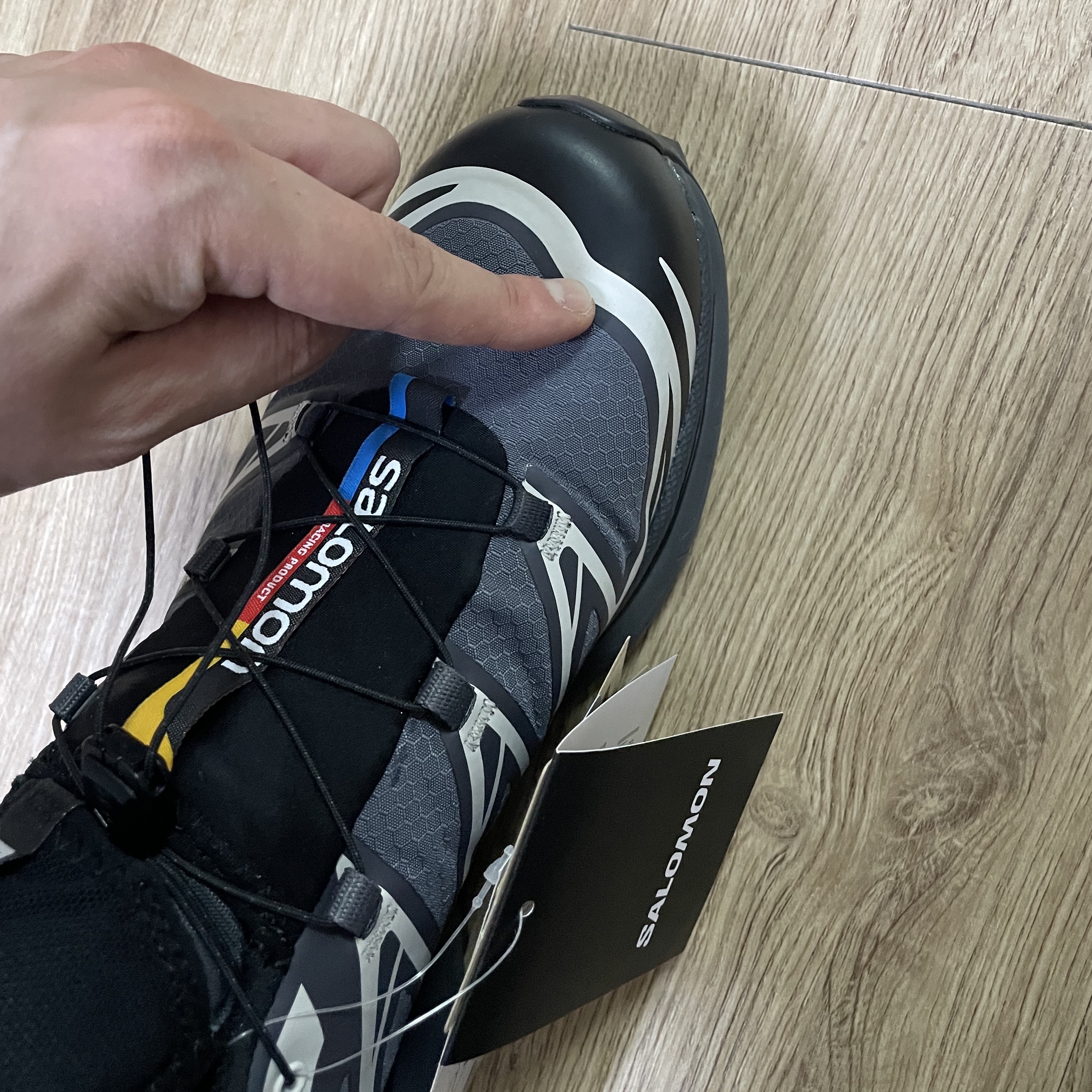 Salomon XT-6 Gore-Tex Black Ebony 착용 스타일 - 3