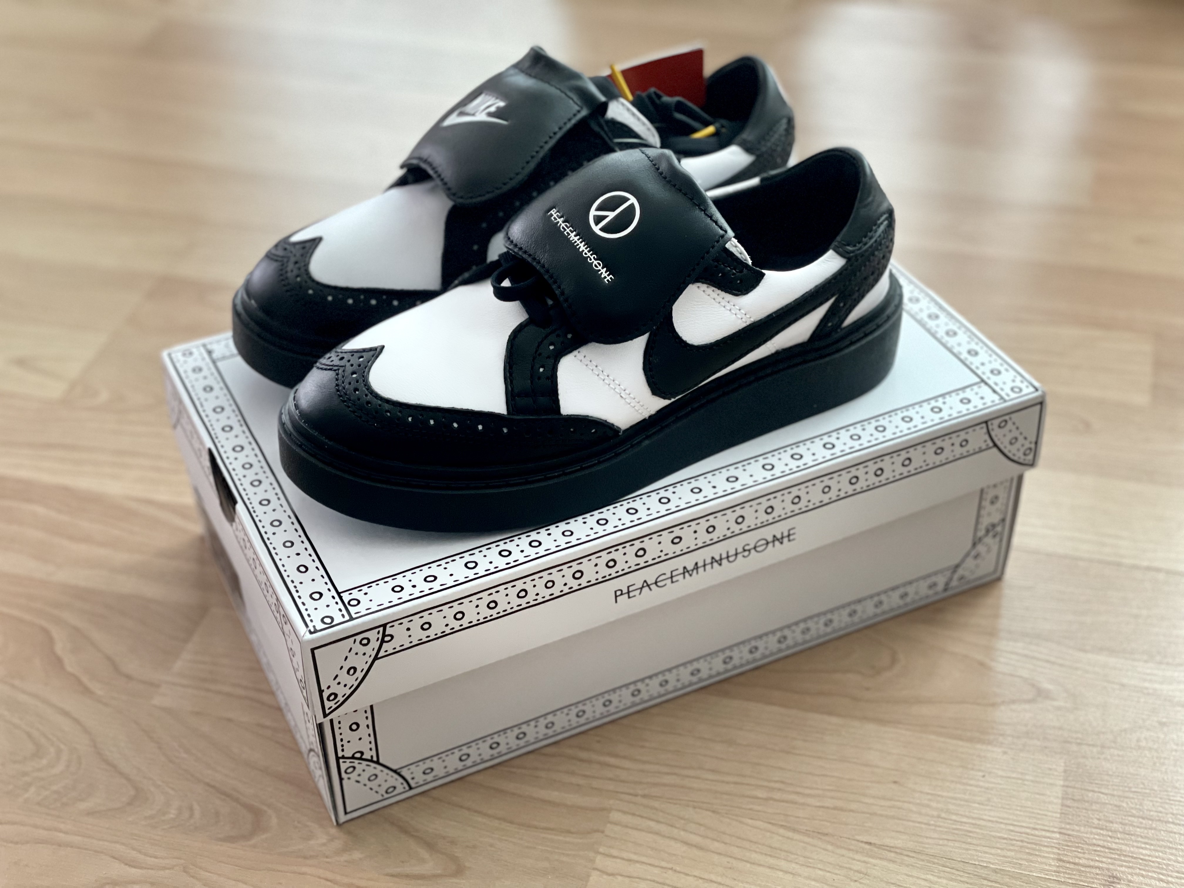 Nike x Peaceminusone Kwondo1 Black and White 착용 스타일 - 2