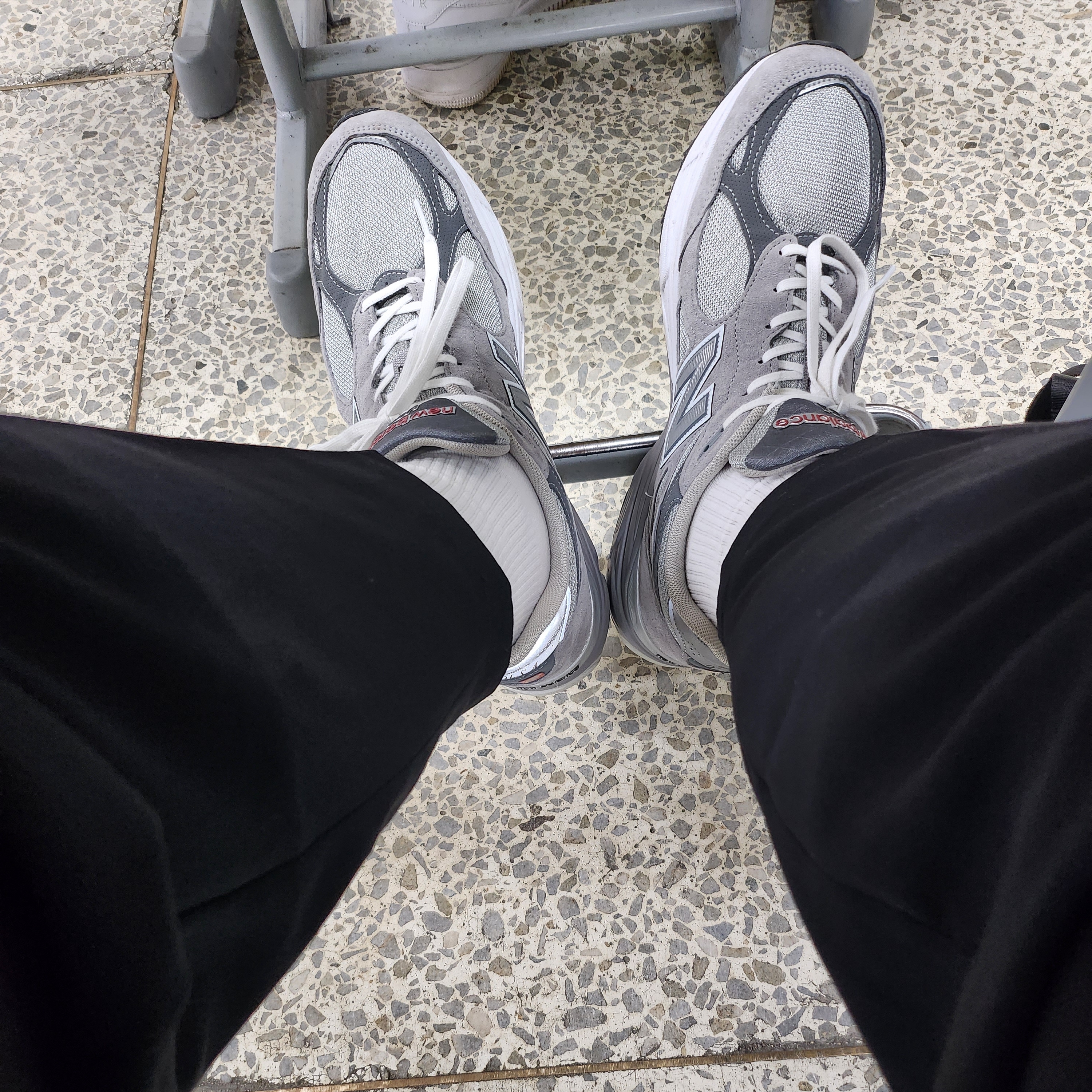 New Balance 990v3 Made in USA Grey - D Standard 착용 스타일 - 2