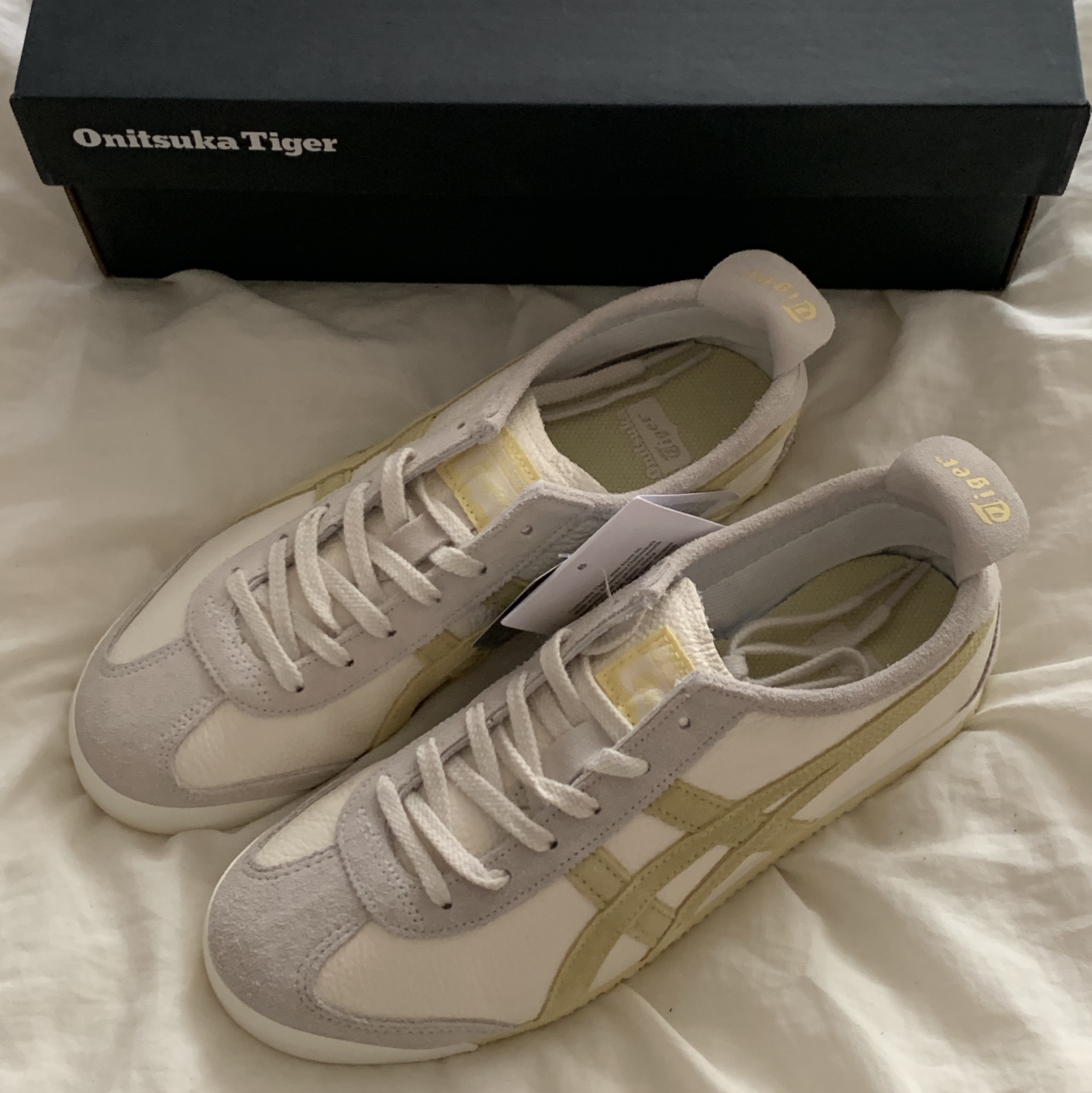 Onitsuka Tiger Mexico 66 Vintage Cream Acid Yellow 착용 스타일