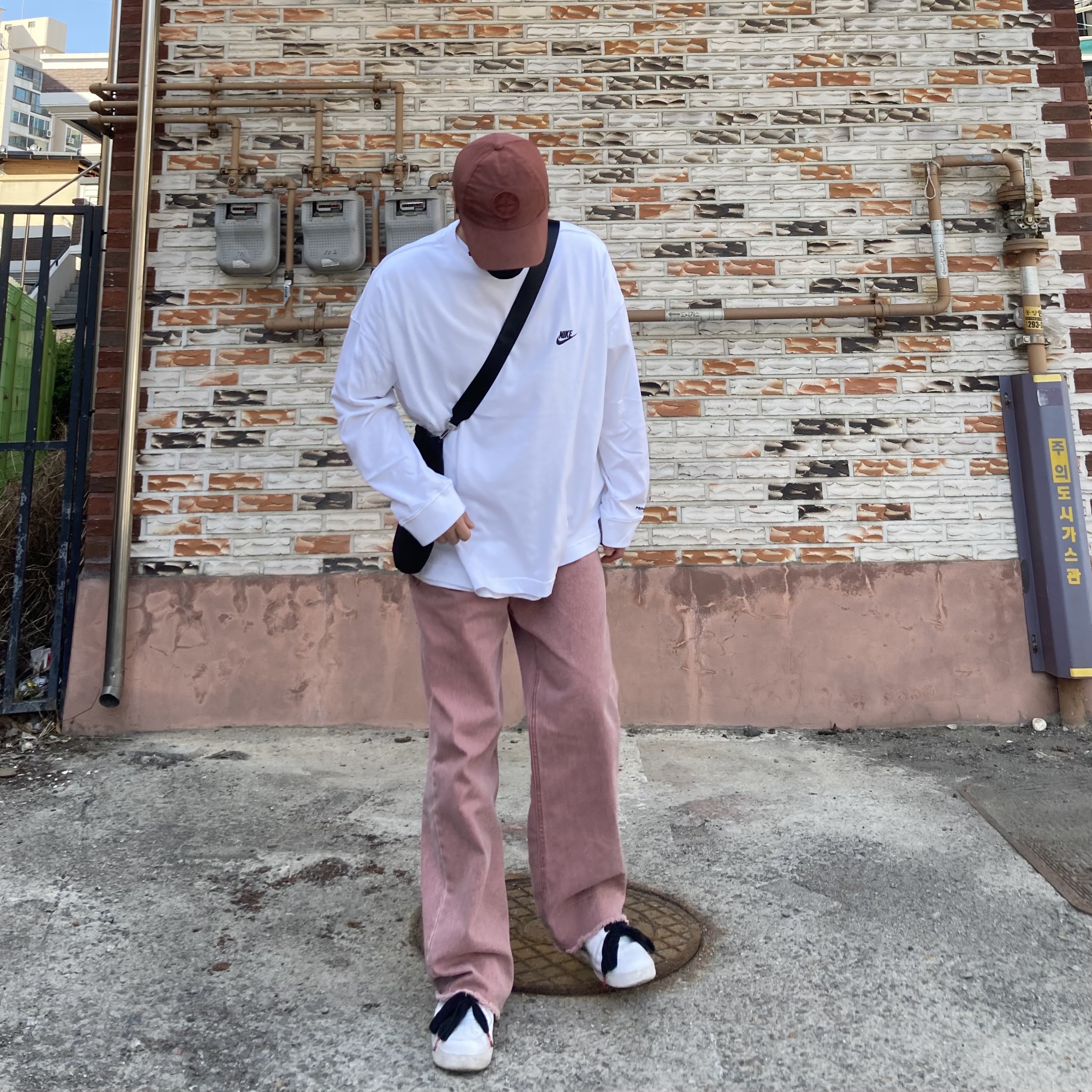 Nike x Peaceminusone LS T-Shirt White (DR0098-100), Nike x Peaceminusone Air Force 1 Low Para-Noise 2.0 착용 스타일 - 3