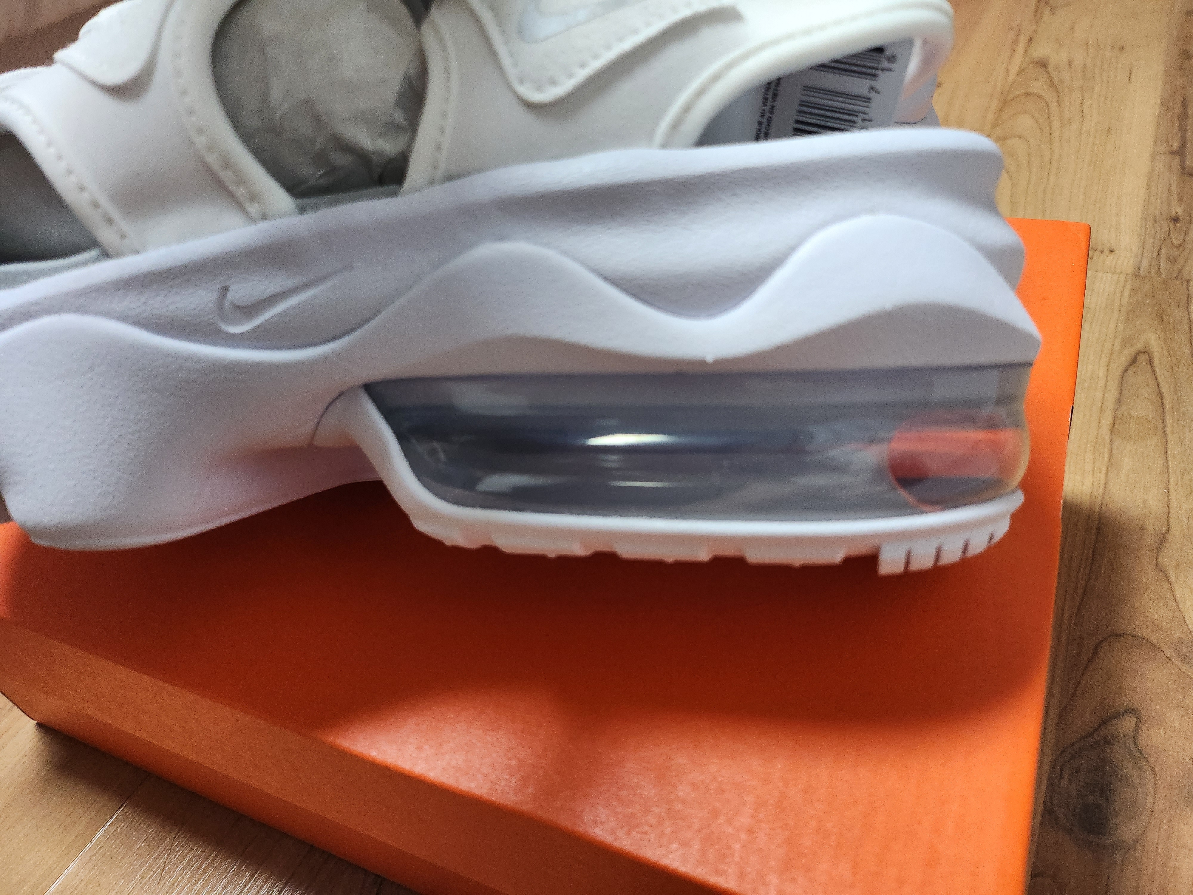 (W) Nike Air Max Koko Sandal White 착용 스타일 - 2