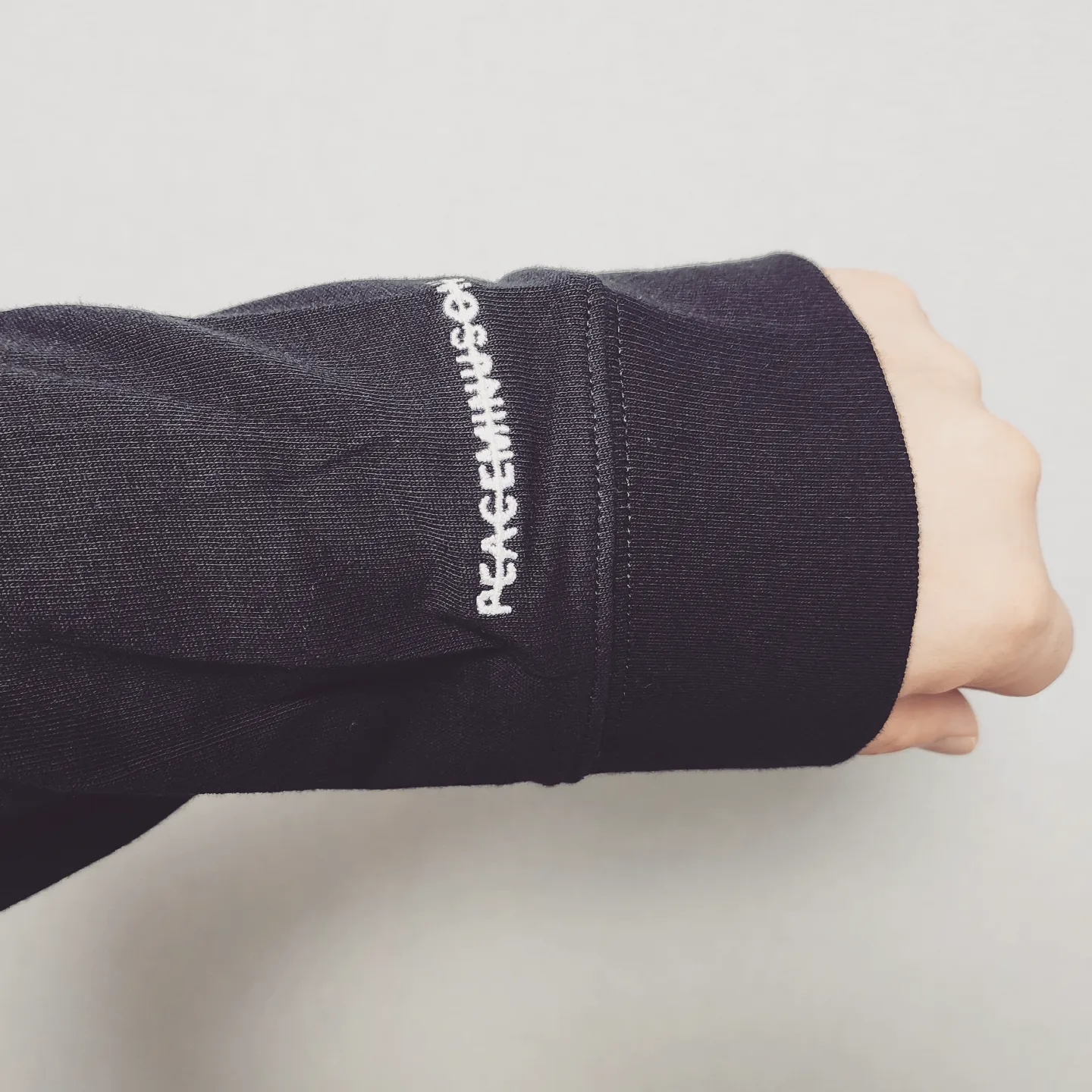 Nike x Peaceminusone LS T-Shirt Black (DR0098-010) 착용 스타일 - 3