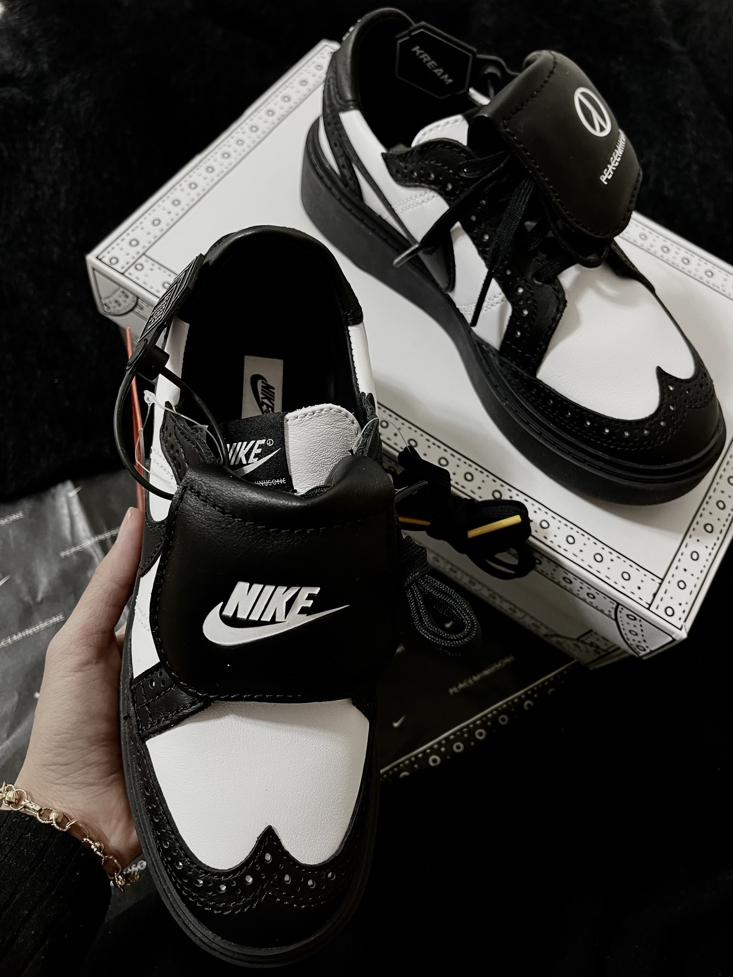 Nike x Peaceminusone Kwondo1 Black and White 착용 스타일 - 2