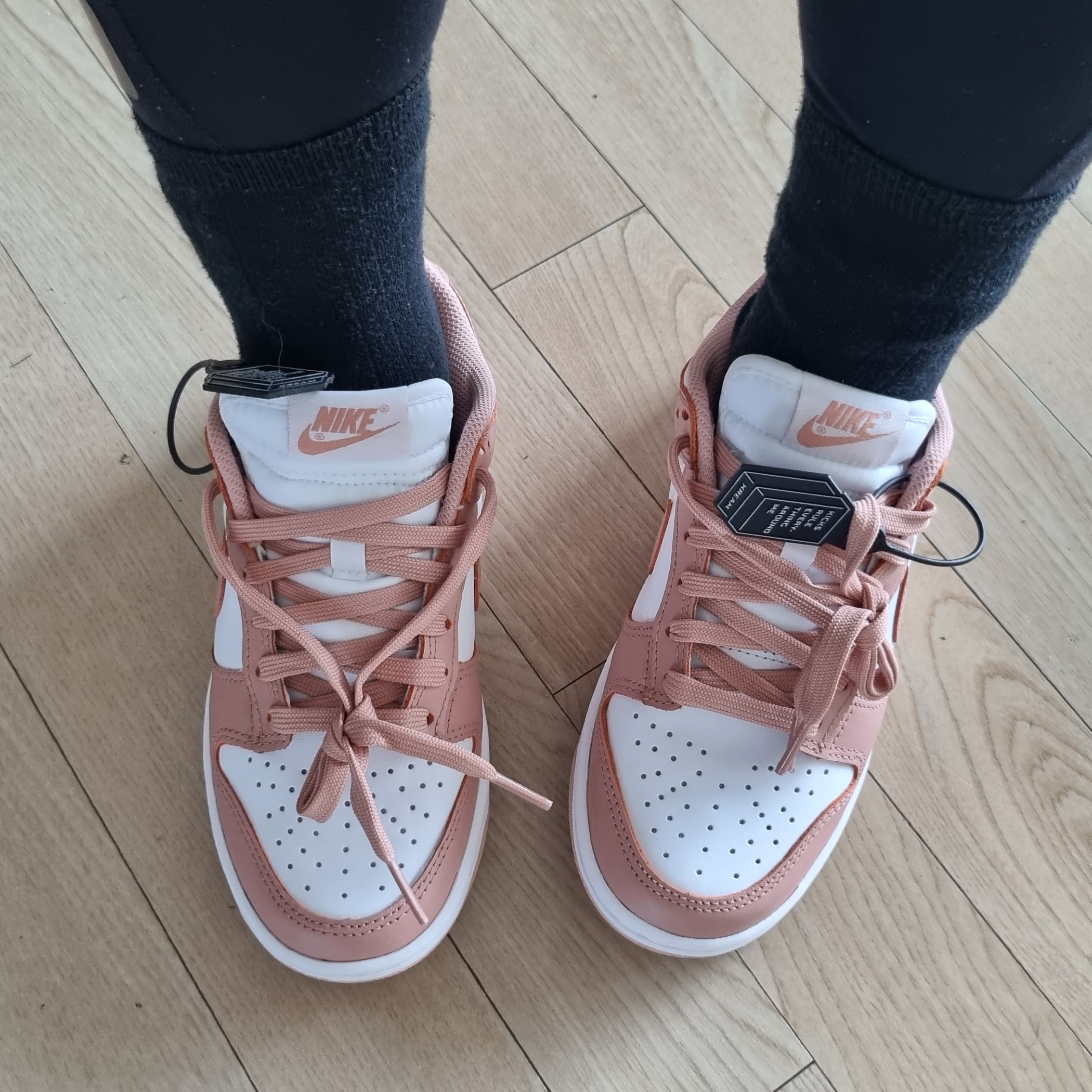 (W) Nike Dunk Low Rose Whisper 착용 스타일