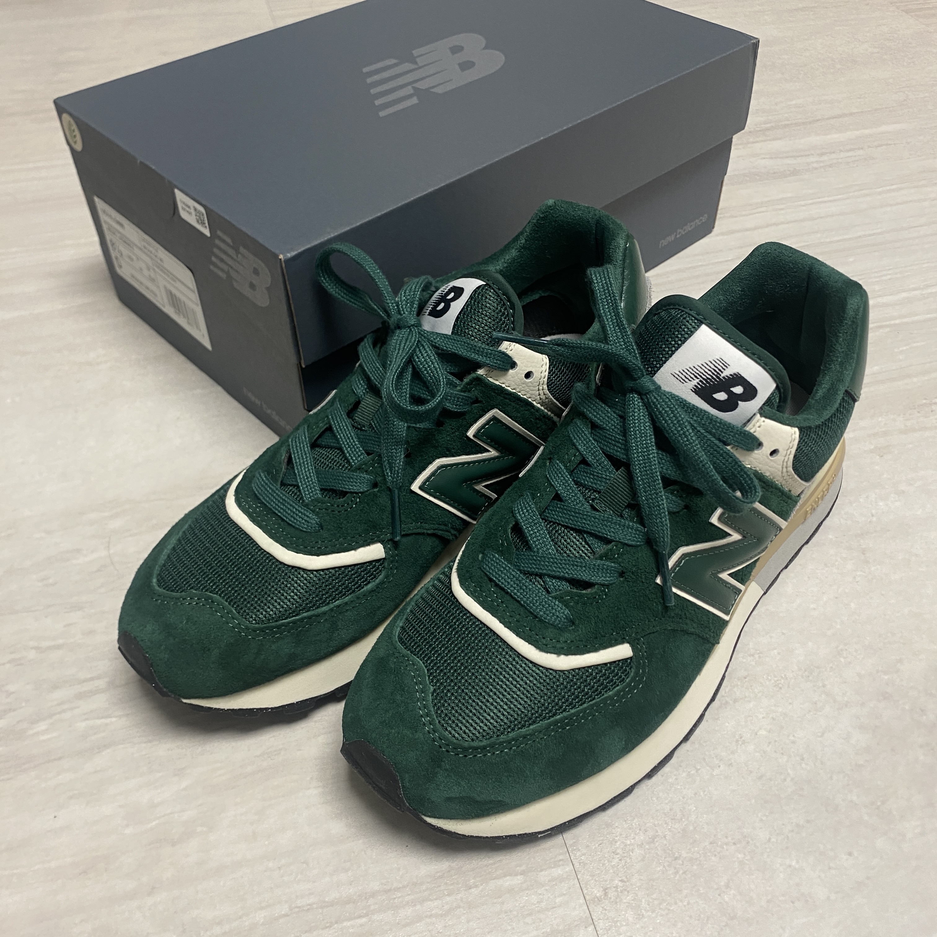 New Balance 574 Legacy Green 착용 스타일 - 1