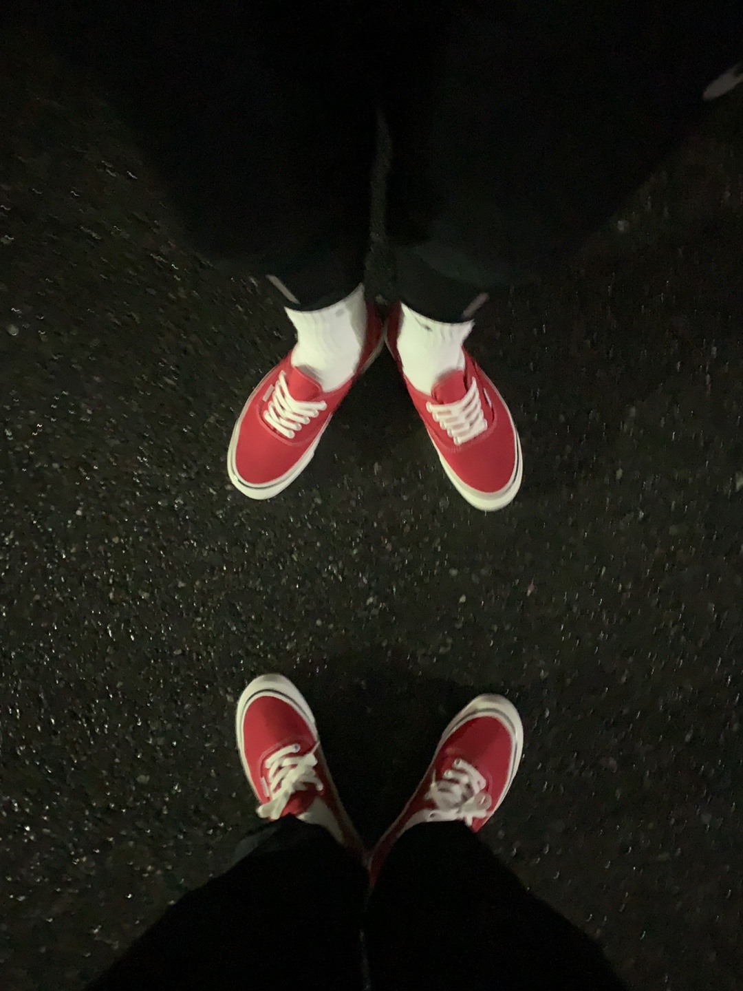 Vans Authentic 44 DX Anaheim Factory Racing Red 착용 스타일