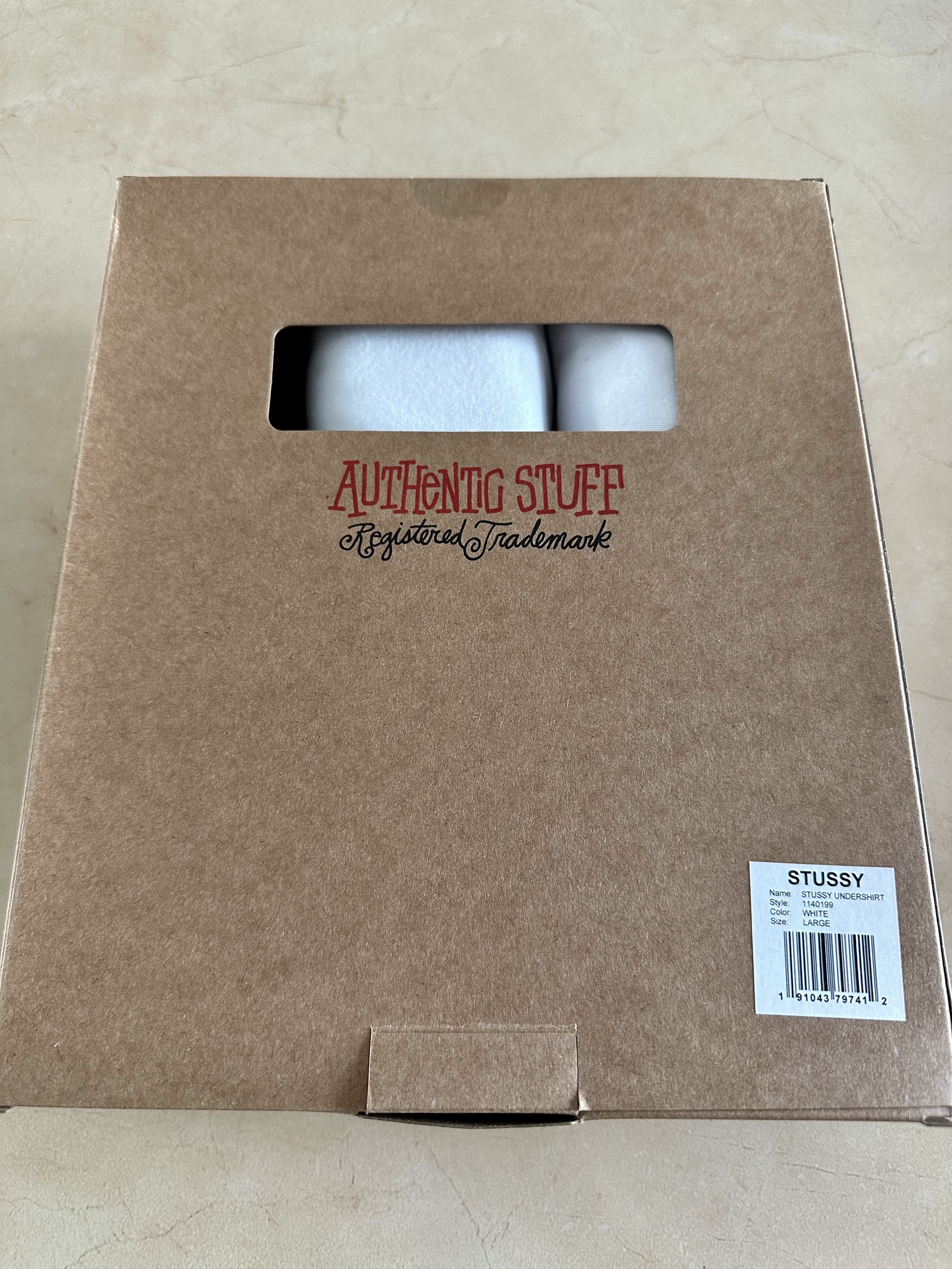 Stussy Undershirt White (3 Pack) 착용 스타일