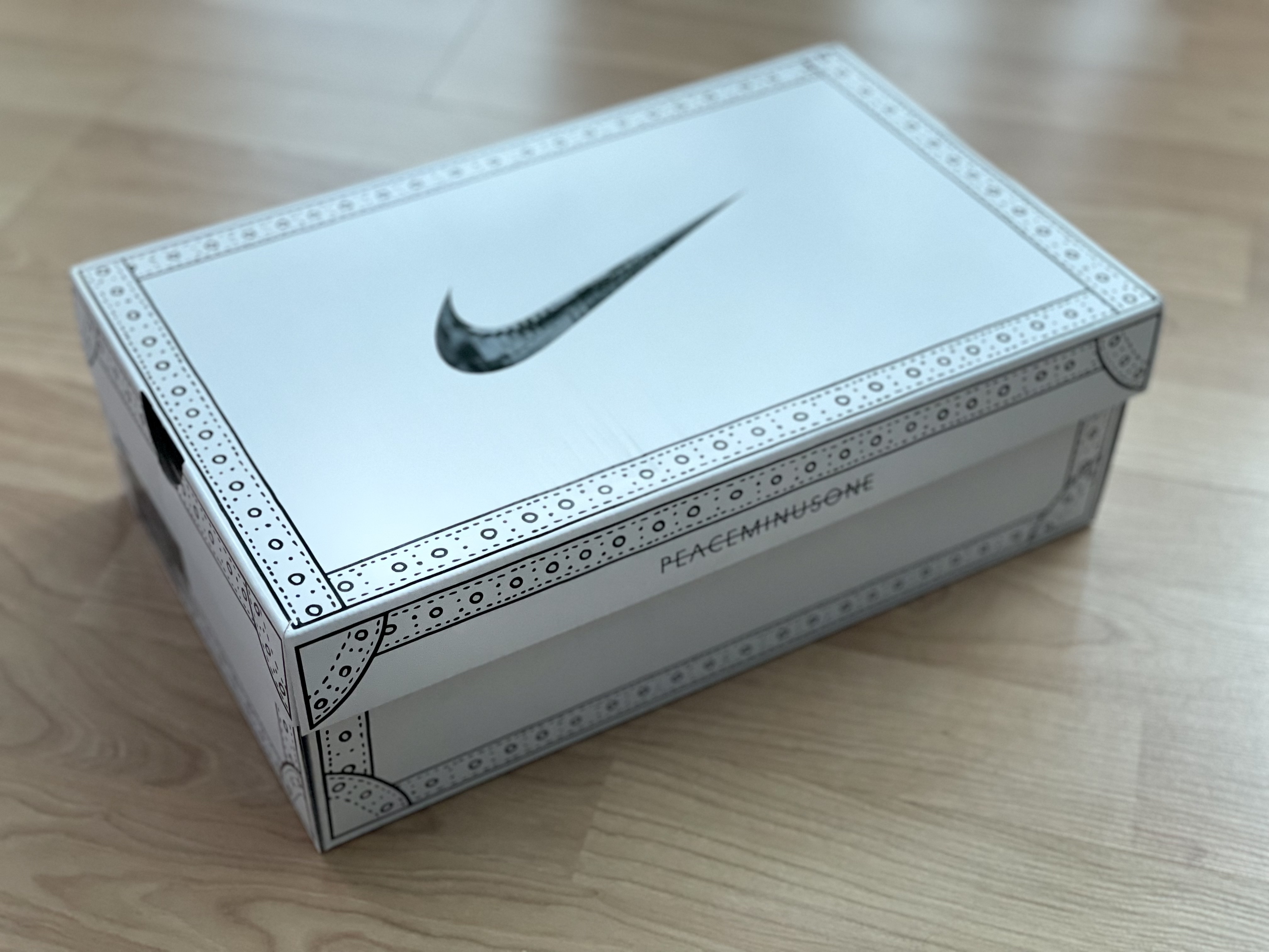 Nike x Peaceminusone Kwondo1 Black and White 착용 스타일 - 3