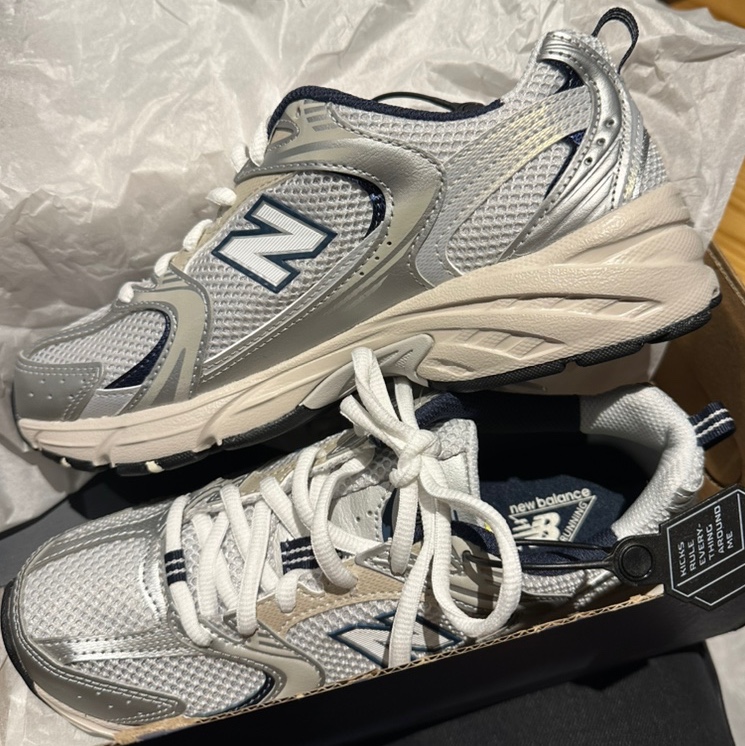 New Balance 530 Steel Grey 착용 스타일
