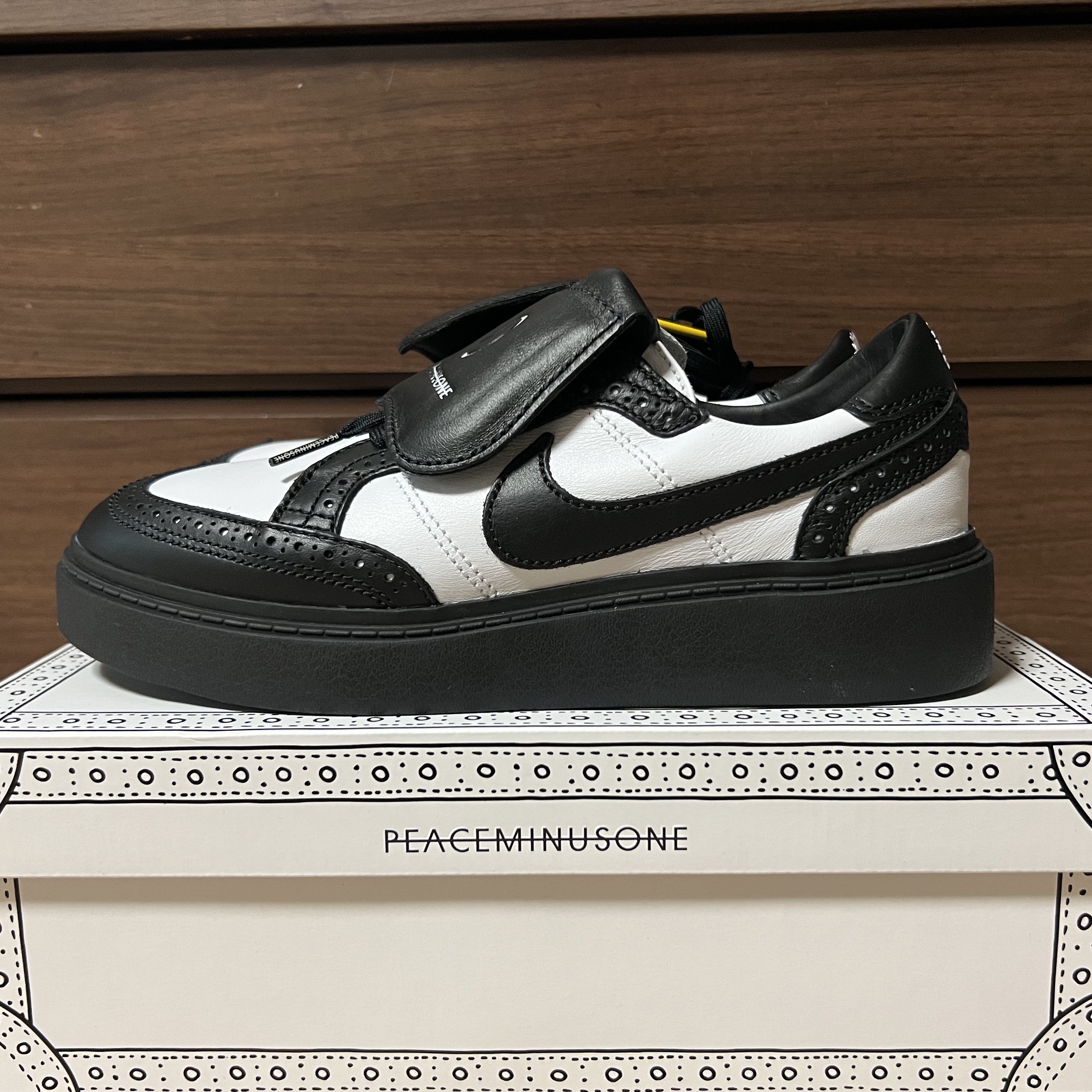 Nike x Peaceminusone Kwondo1 Black and White 착용 스타일 - 1