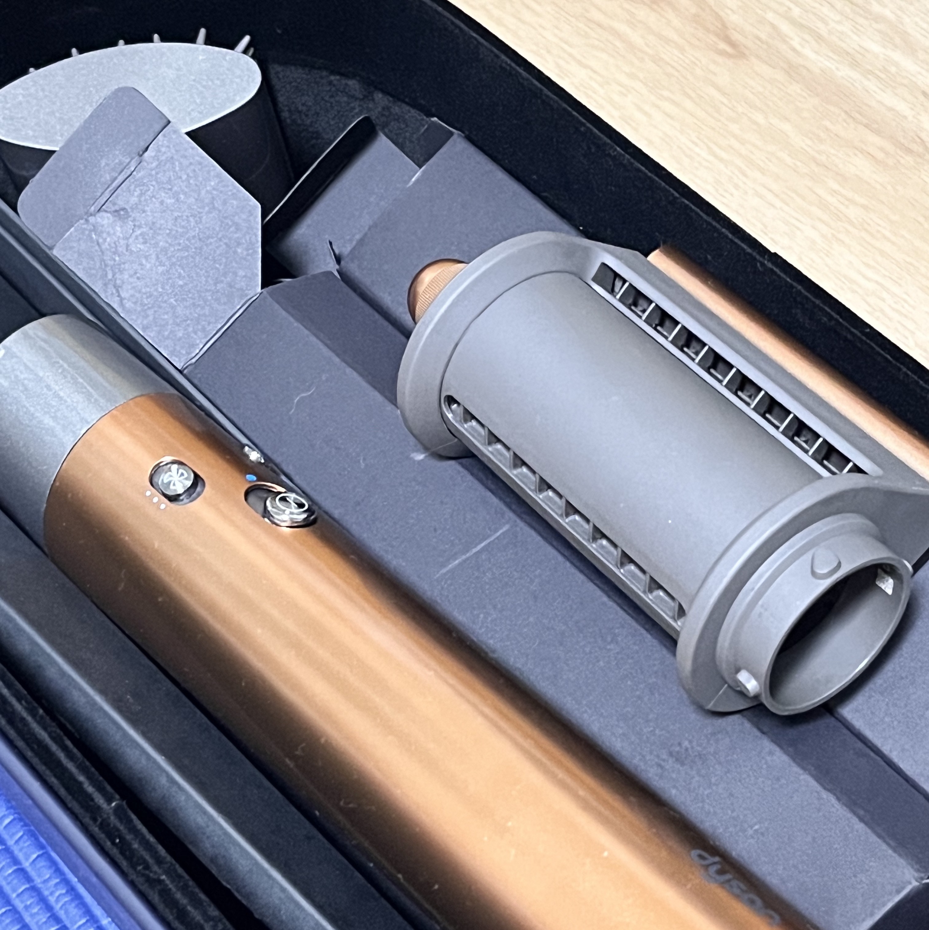 Dyson Airwrap Multi Styler Complete Long Copper Nickel (Korean Ver.) 착용 스타일