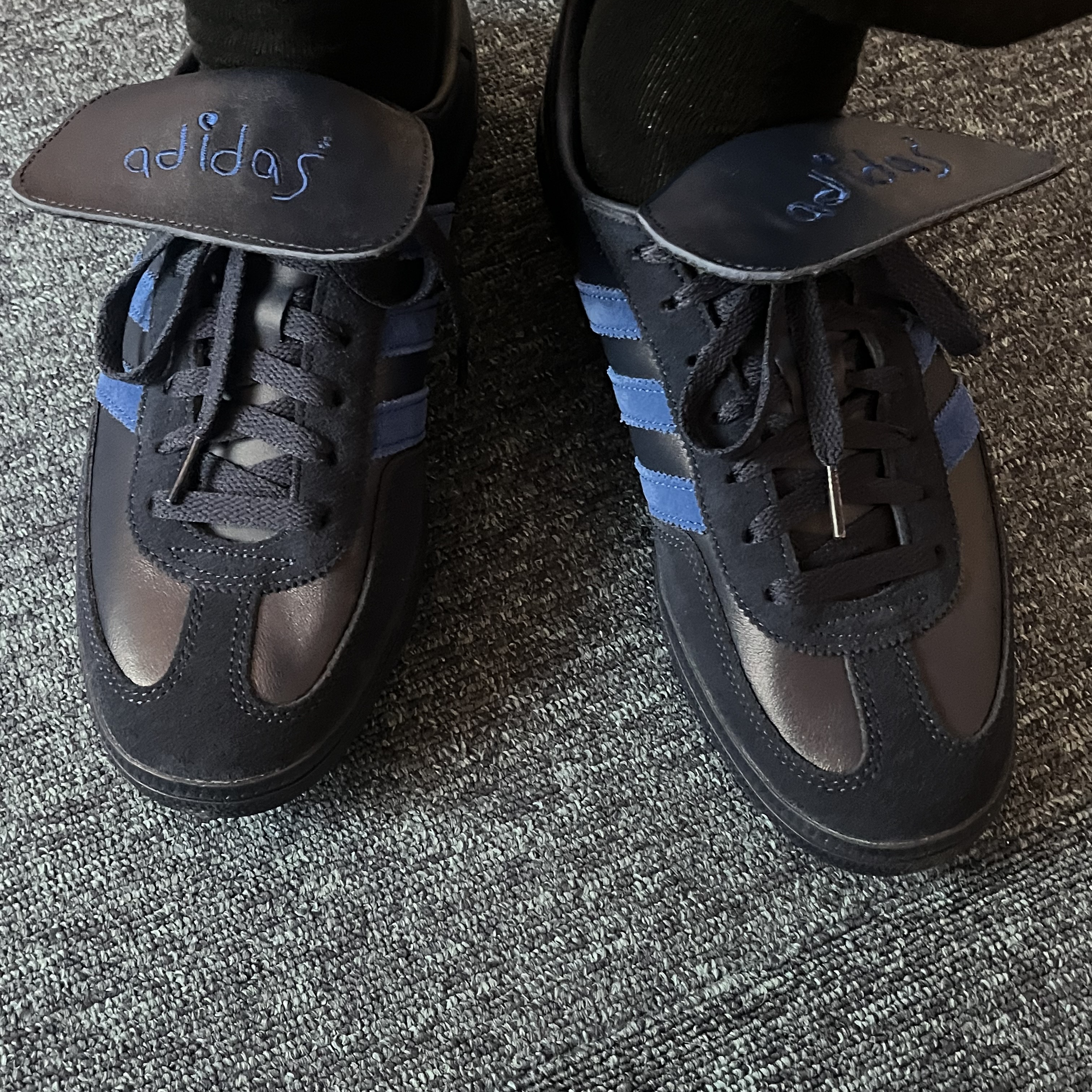 Adidas Spezial Handball Night Indigo Power Blue 착용 스타일