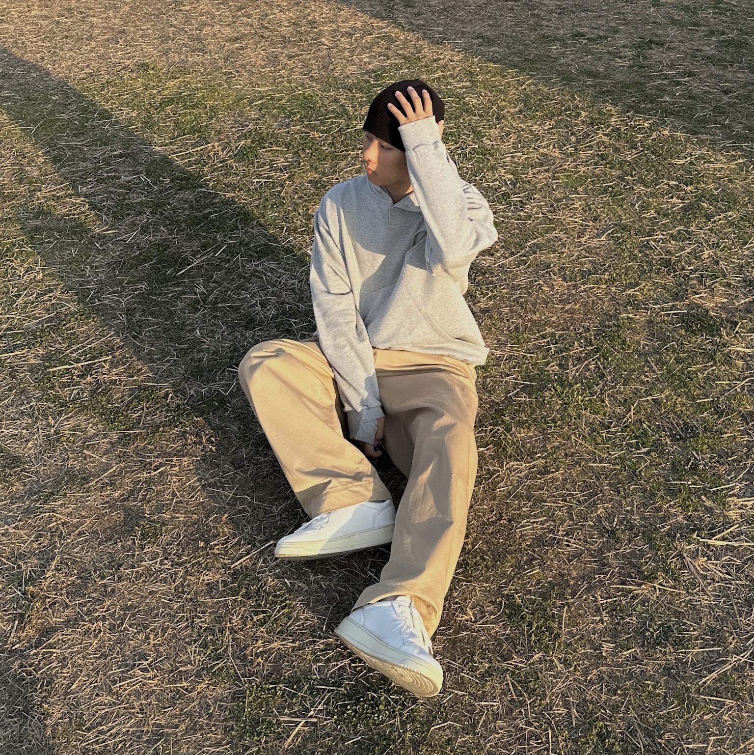 Autry Medalist Low Goatskin Sneakers White 착용 스타일 - 5