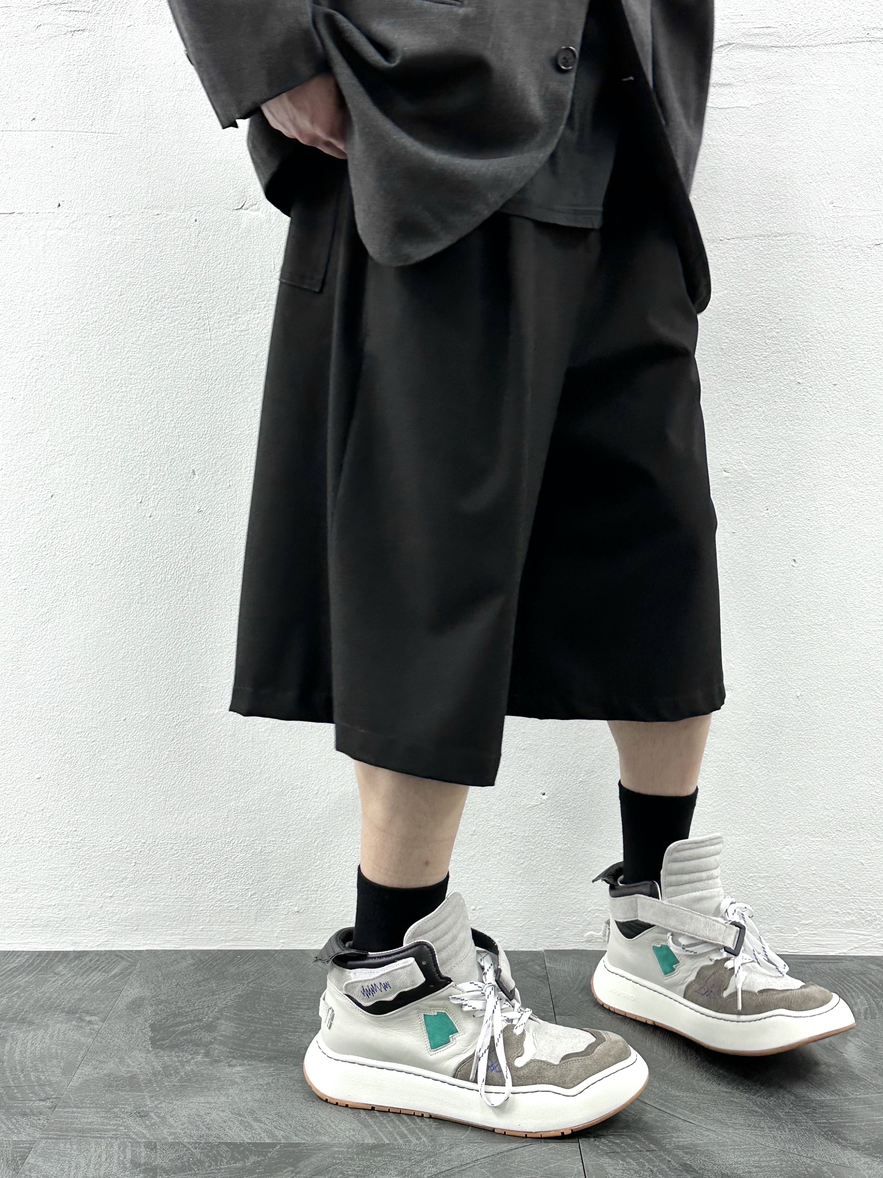 Ader Error Log; Khalif Green 착용 스타일